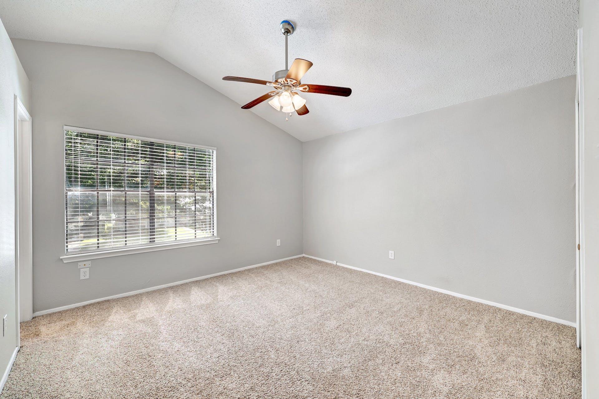 2102 Bluebonnet Dr, Round Rock, TX 78664