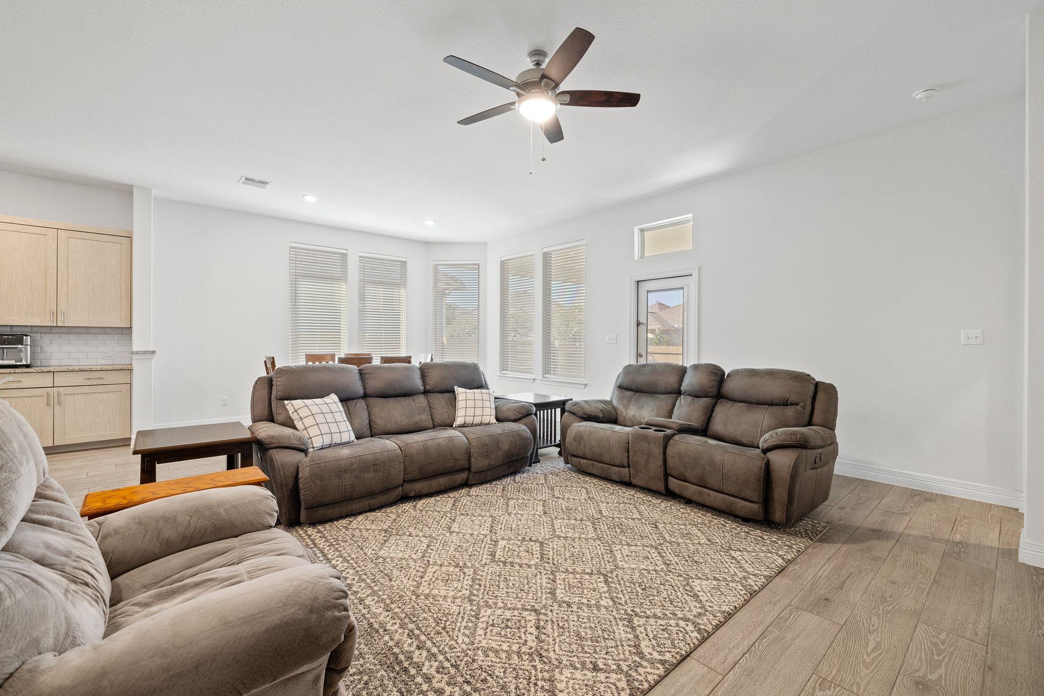 704 Muster Bnd, Georgetown, TX 78626