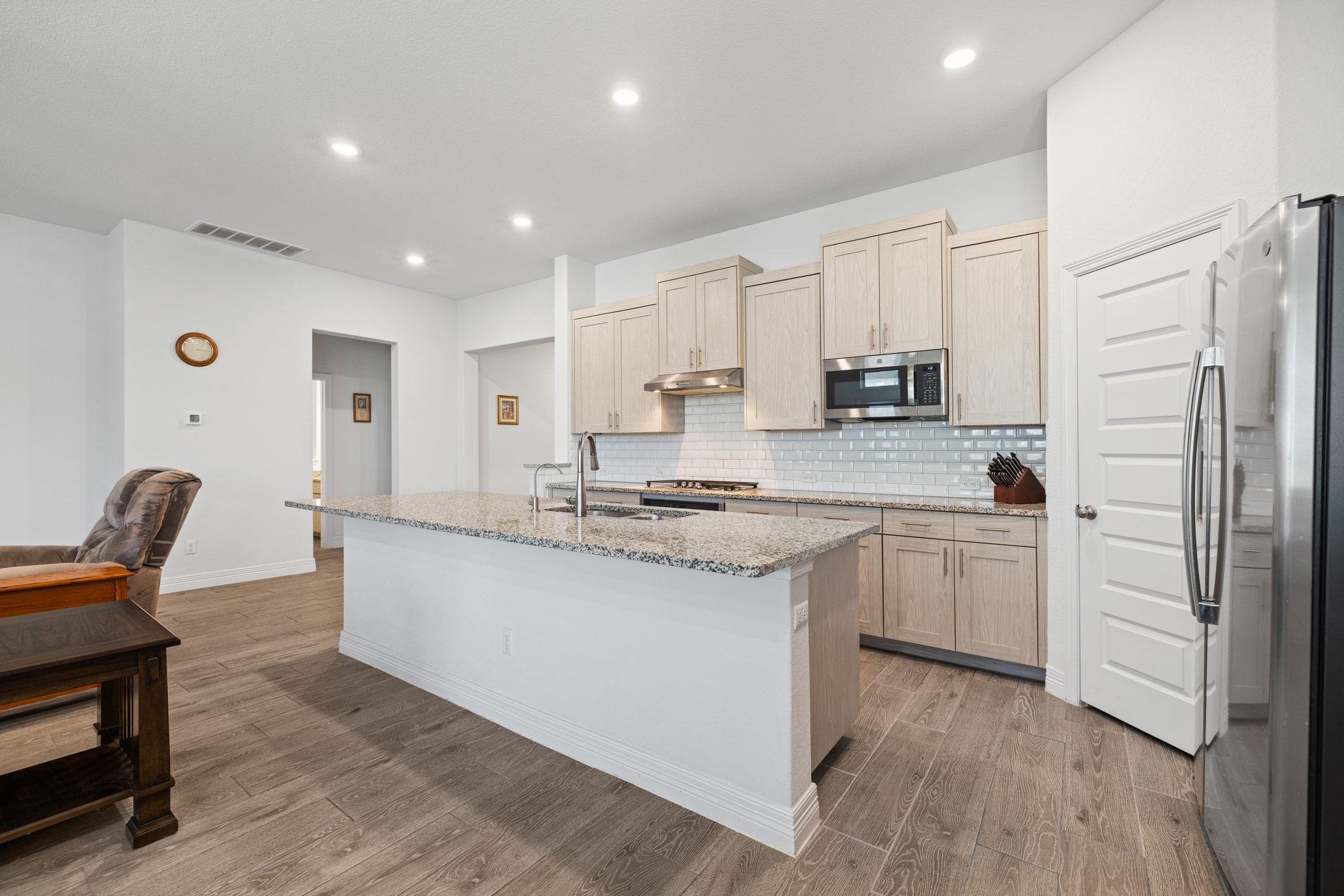 704 Muster Bnd, Georgetown, TX 78626