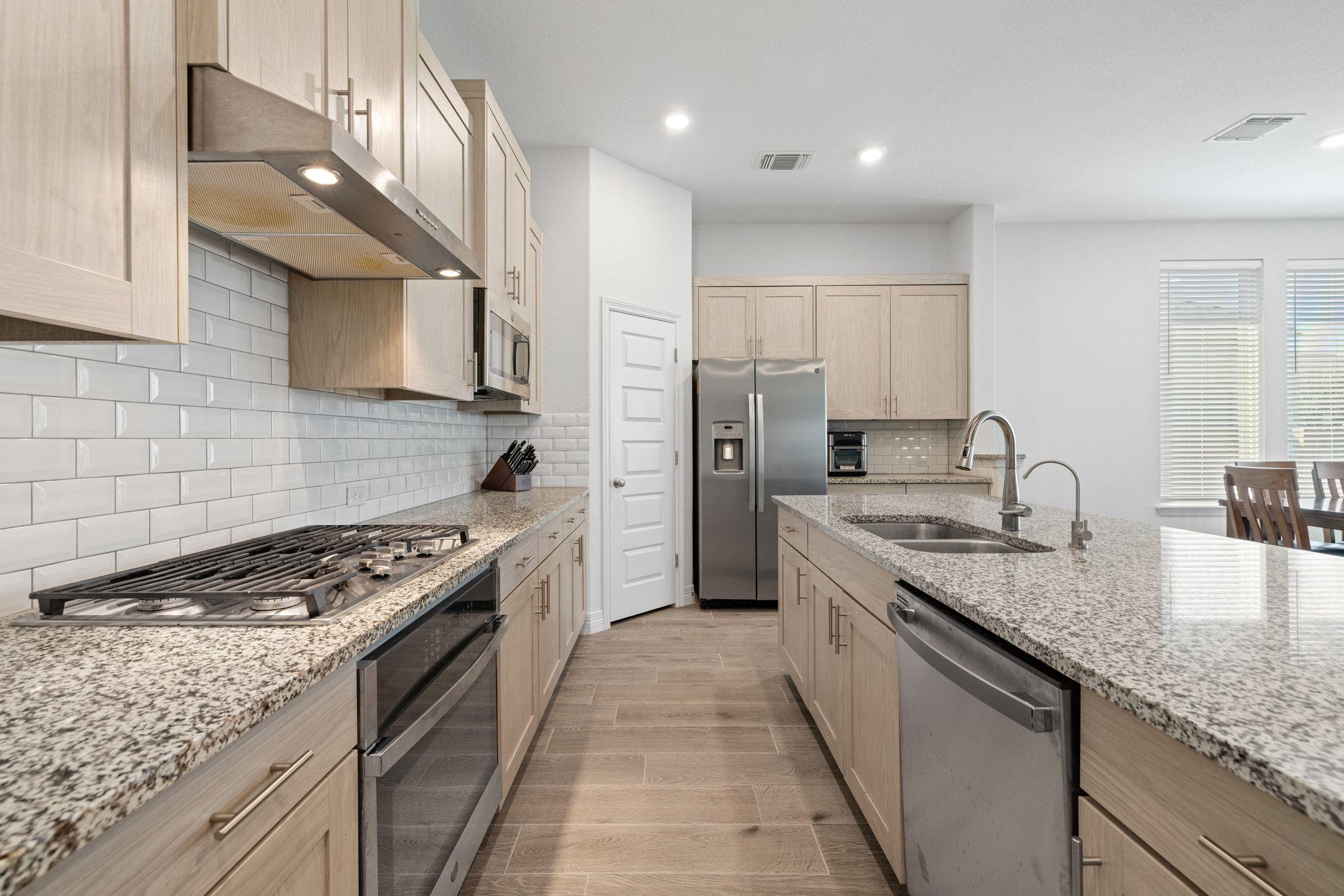 704 Muster Bnd, Georgetown, TX 78626