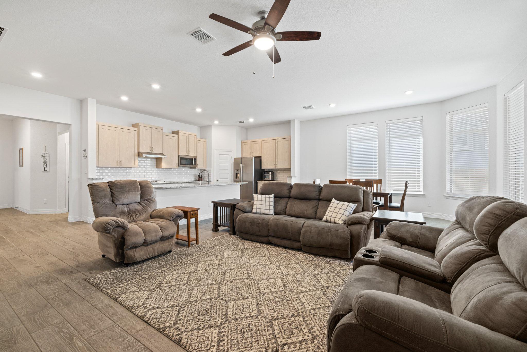 704 Muster Bnd, Georgetown, TX 78626