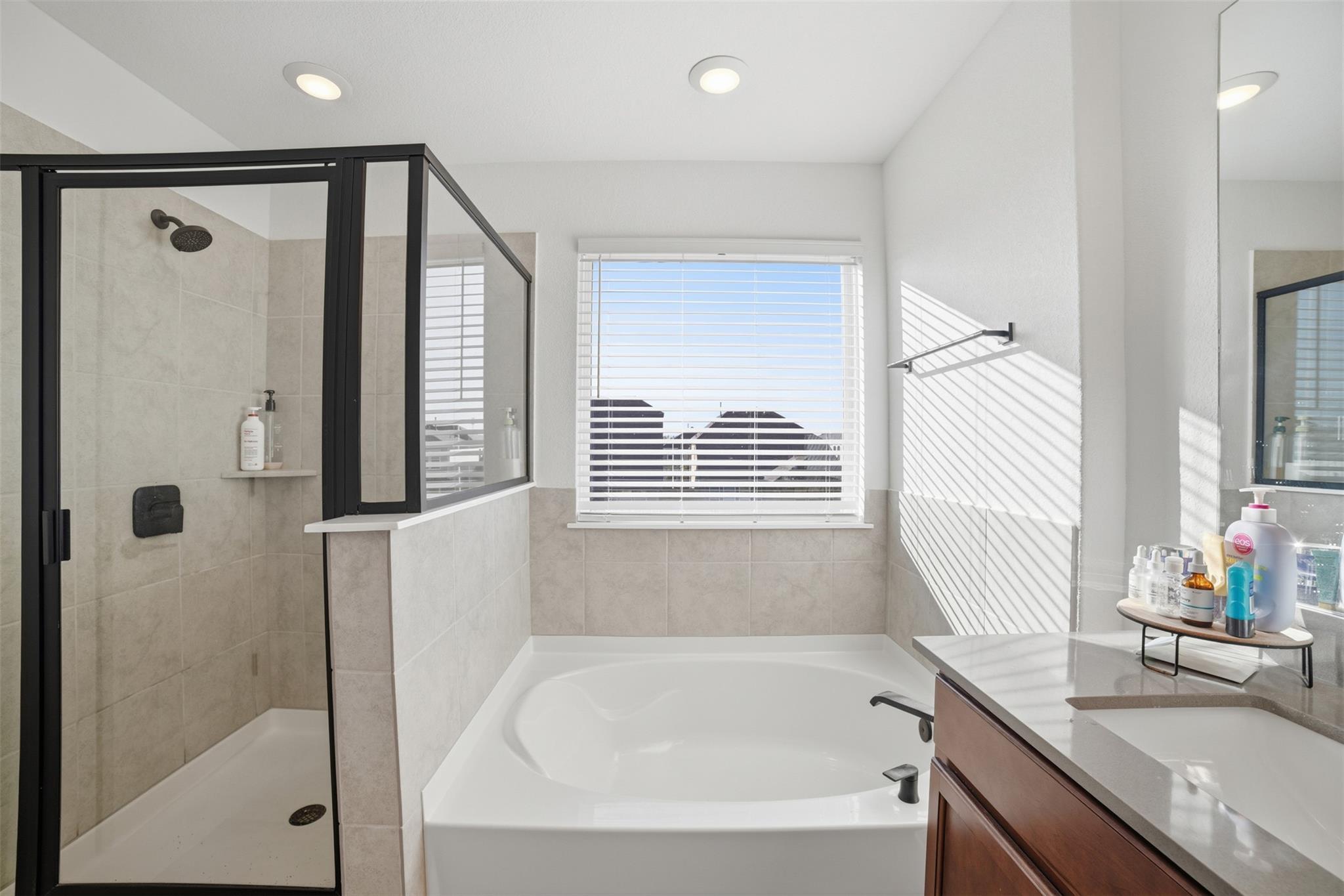 232 Turnbuckle Bnd, Leander, TX 78641