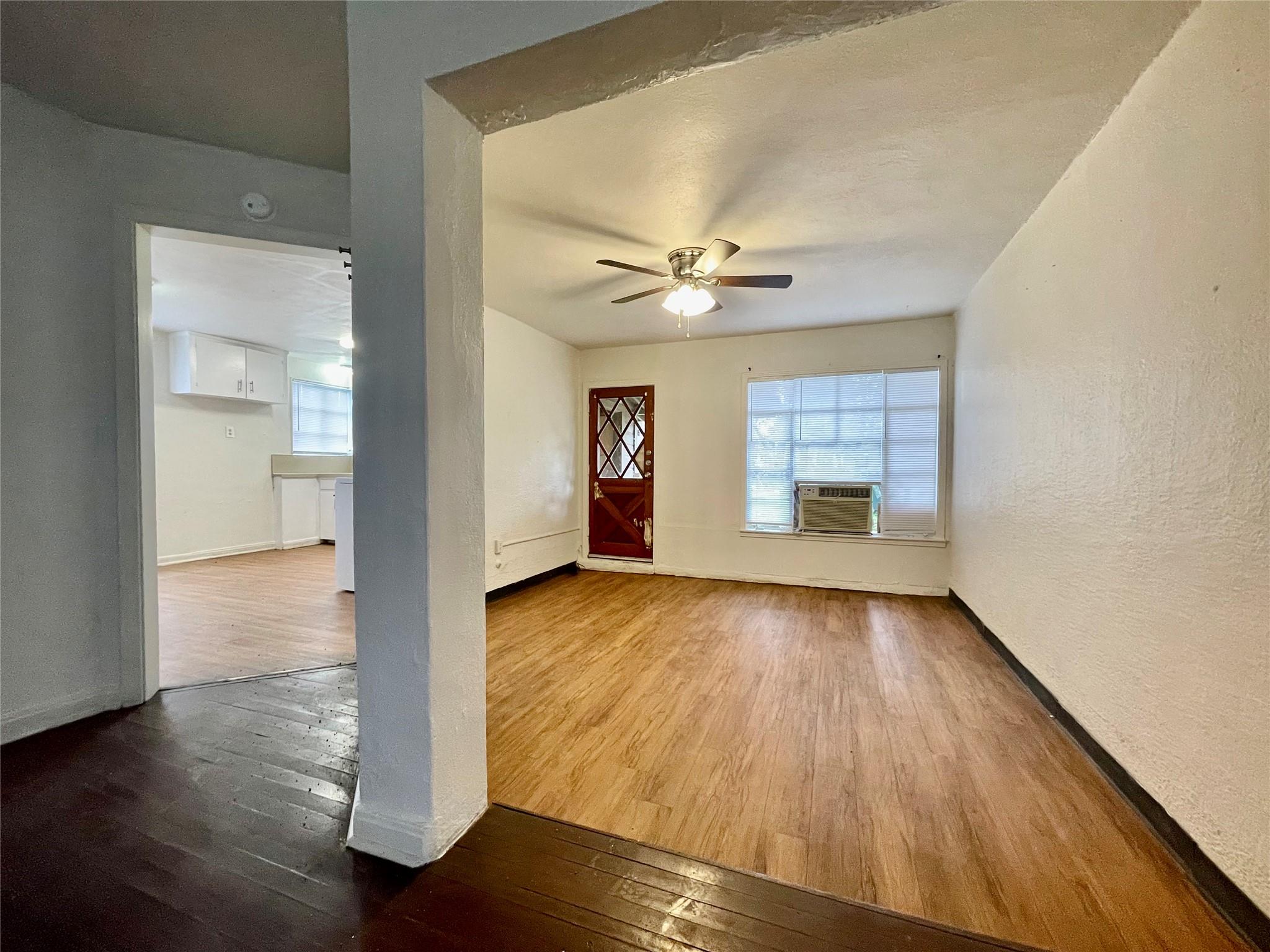 319 Riverside Dr, San Marcos, TX 78666