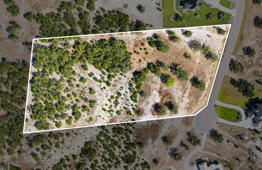 2058 Legacy Hills Dr, Johnson City, TX 78636