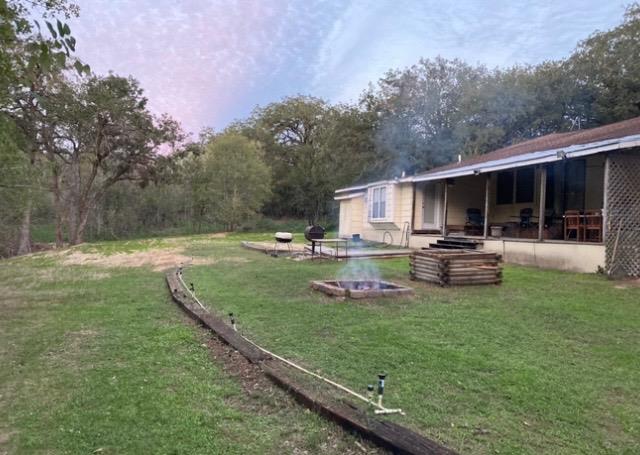 120 Center Creek Dr, Floresville, TX 78114