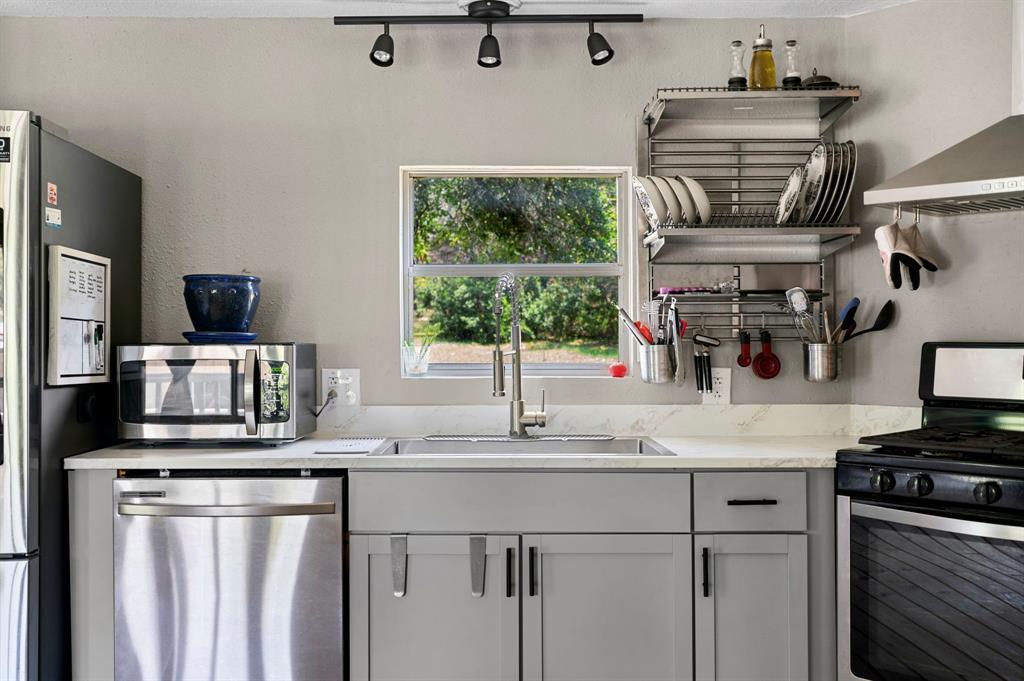 22601 Dewberry Holw, Leander, TX 78641