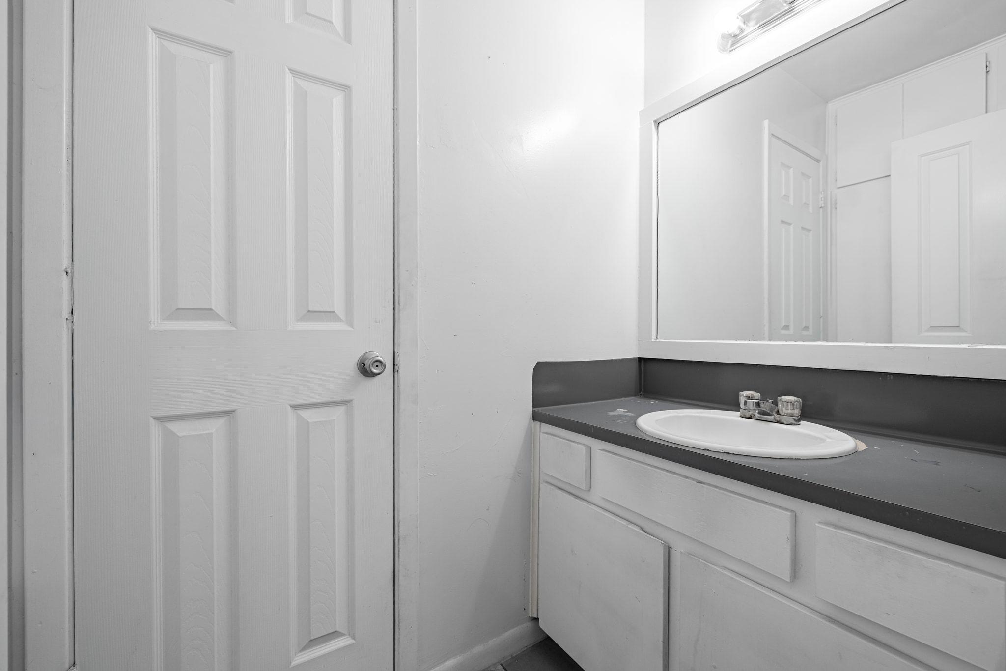 604 GAYLOR St # A, Austin, TX 78752