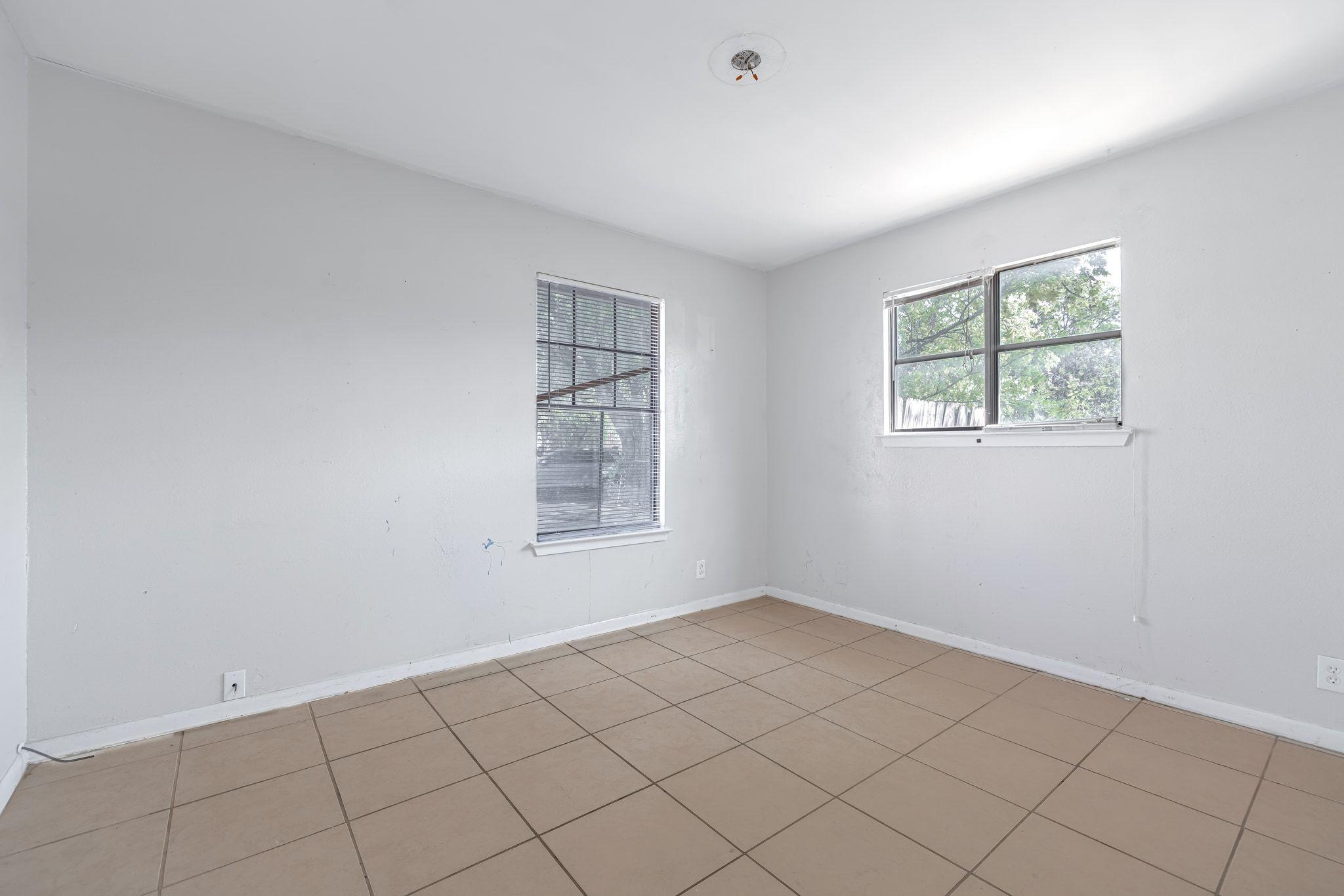 604 GAYLOR St # A, Austin, TX 78752