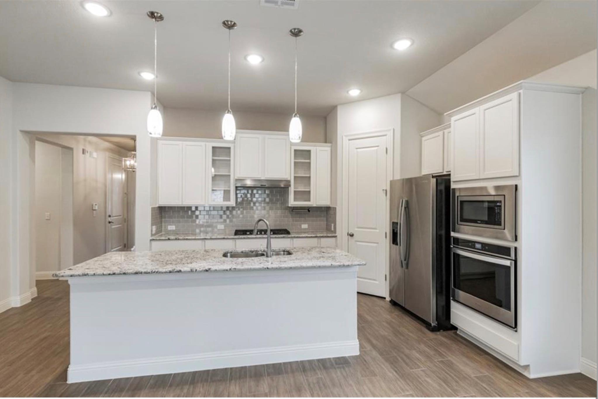 218 Gulfton St, Lakeway, TX 78738