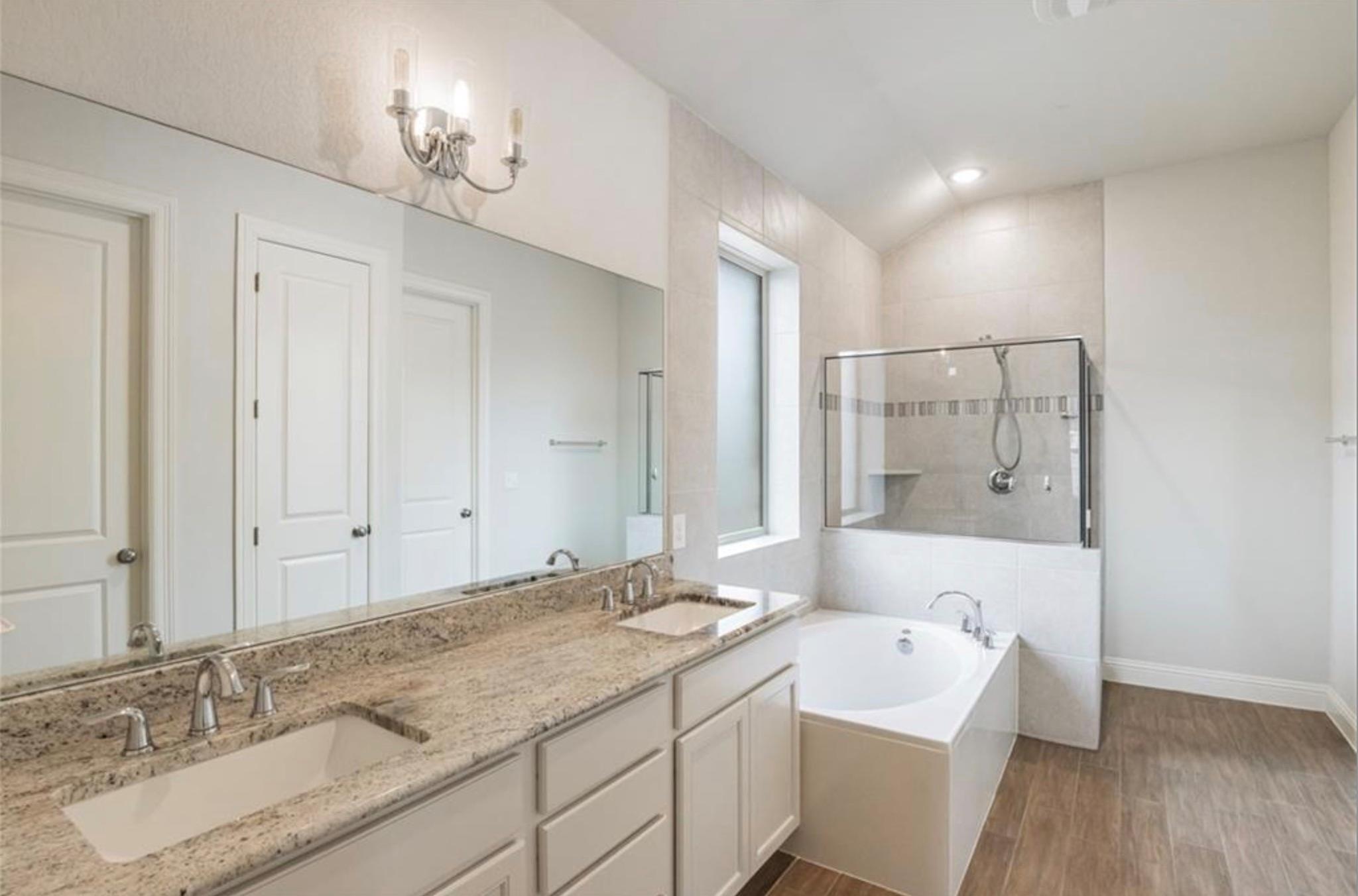 218 Gulfton St, Lakeway, TX 78738