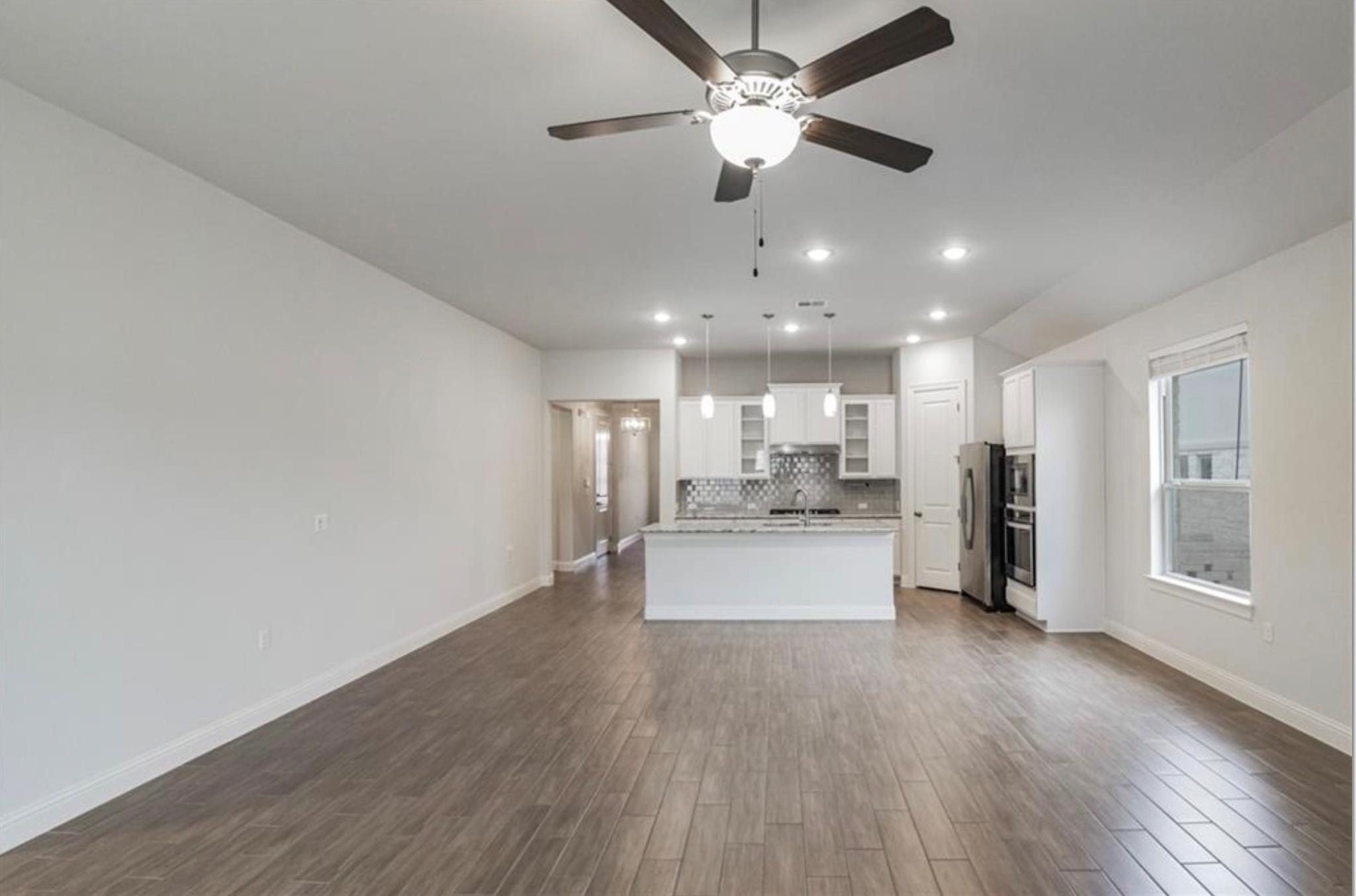 218 Gulfton St, Lakeway, TX 78738