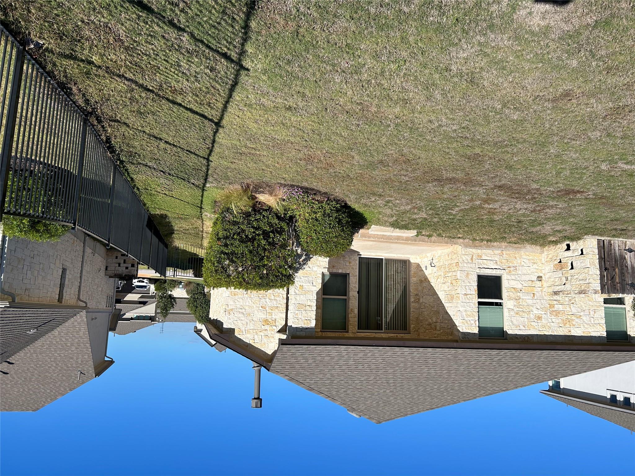 218 Gulfton St, Lakeway, TX 78738