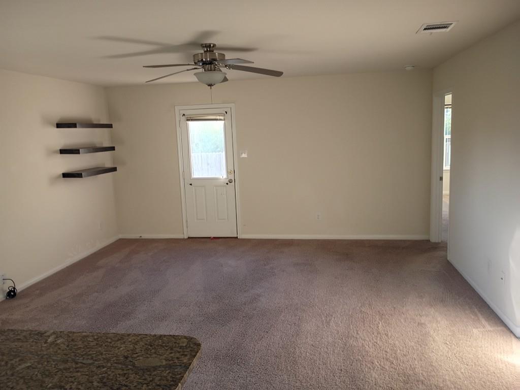 5013 Cressler Ln, Jarrell, TX 76537