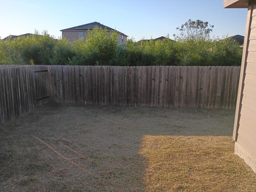 5013 Cressler Ln, Jarrell, TX 76537