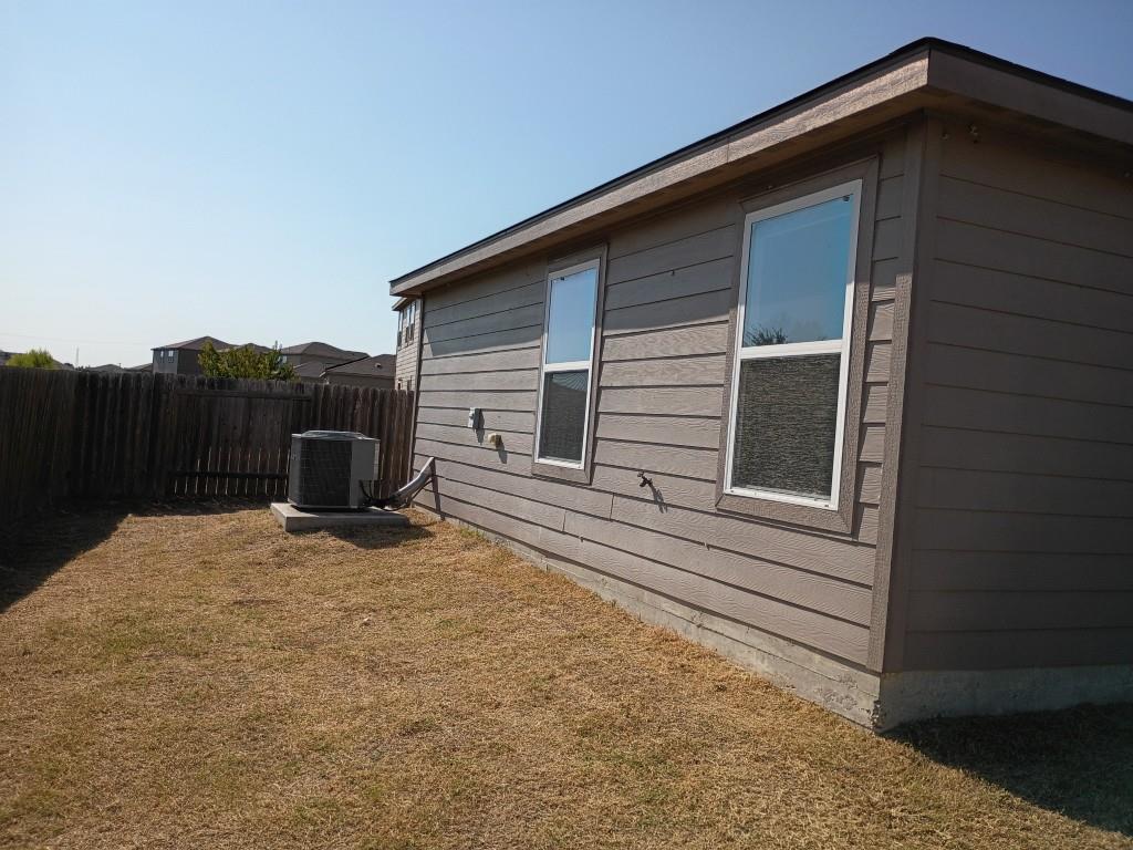 5013 Cressler Ln, Jarrell, TX 76537