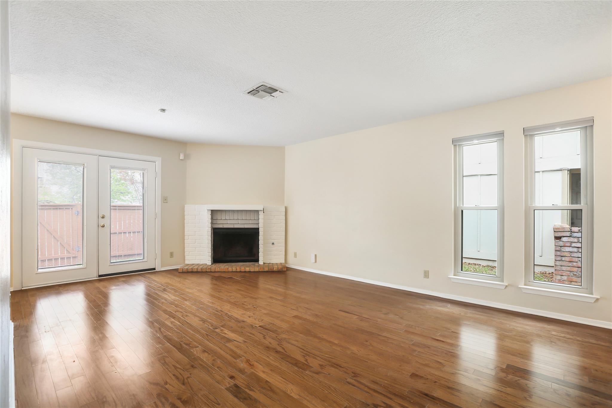 1407 W Braker Ln # B, Austin, TX 78758