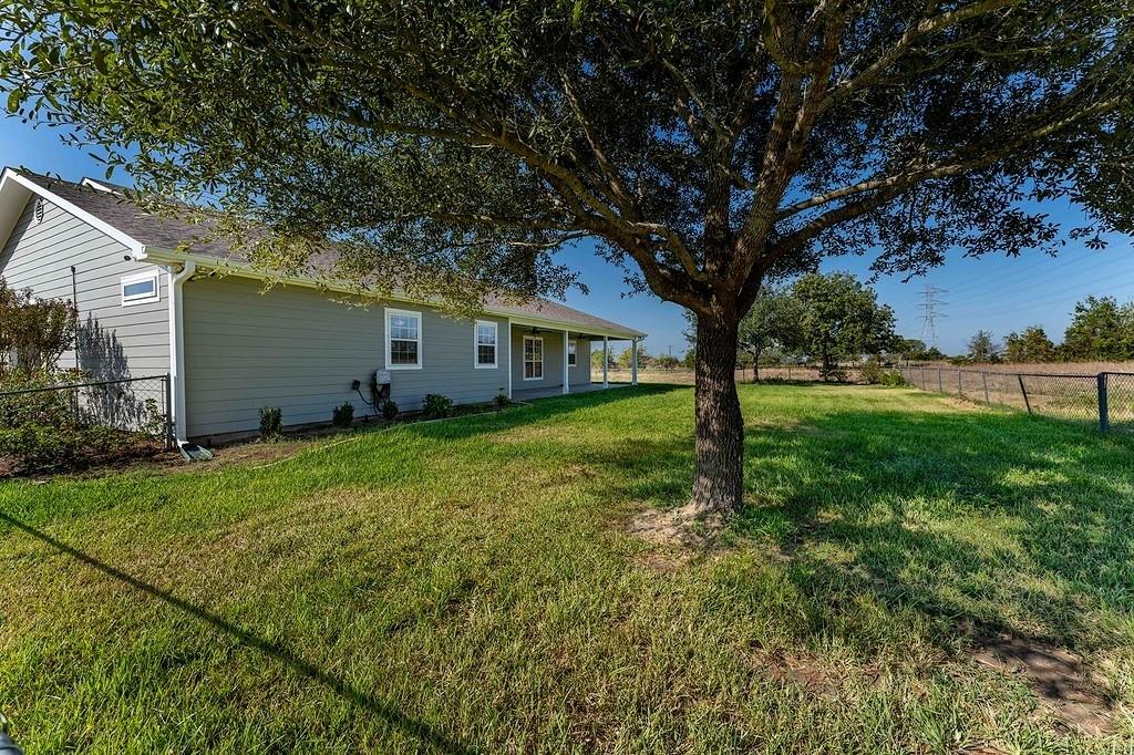 10411 Farm to Market Road 1383 Rd, La Grange, TX 78945