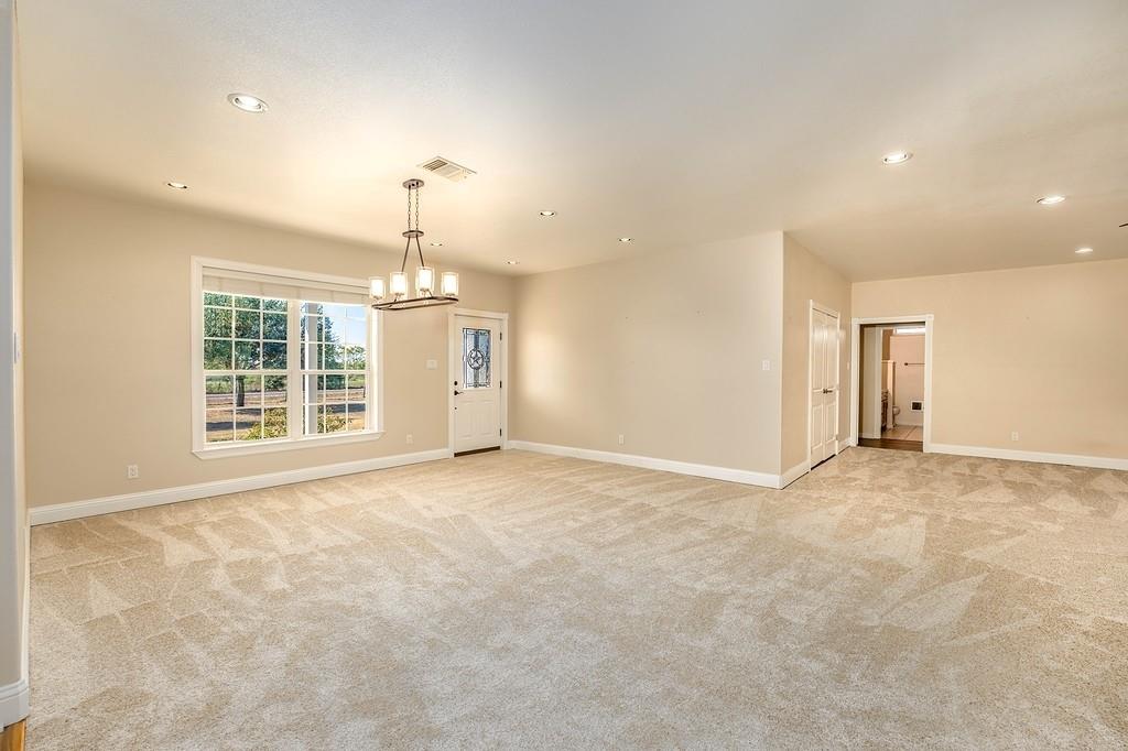 10411 Farm to Market Road 1383 Rd, La Grange, TX 78945