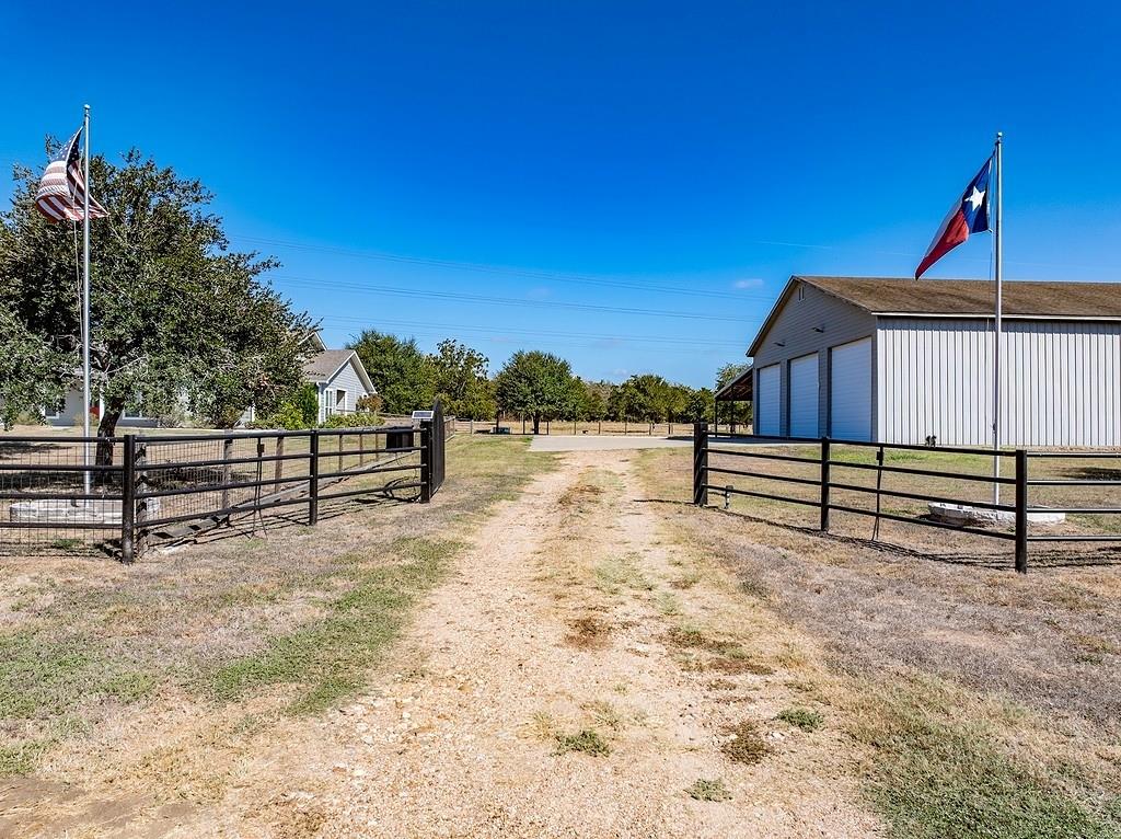 10411 Farm to Market Road 1383 Rd, La Grange, TX 78945