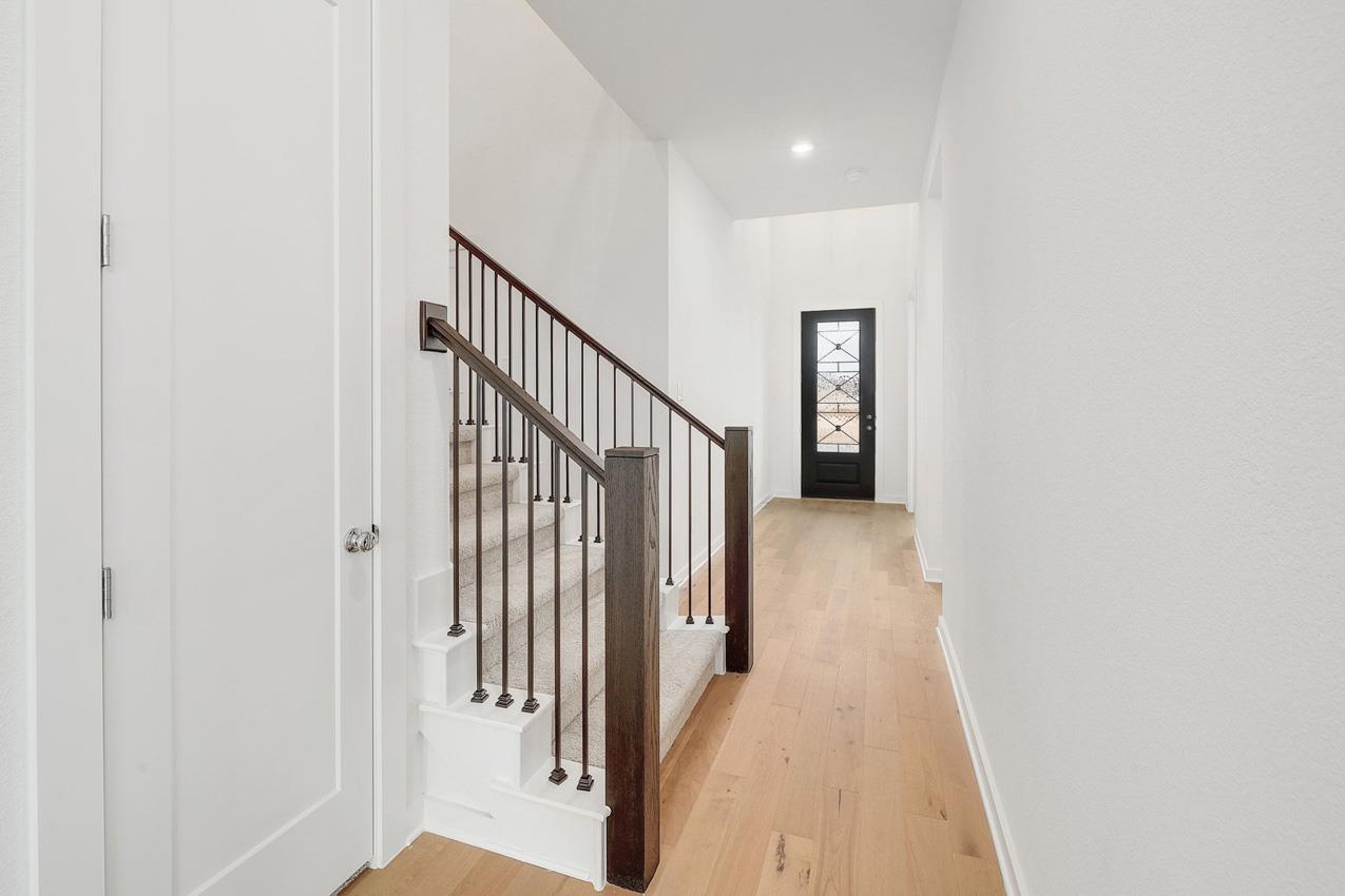 522 Outrider Ct, Liberty Hill, TX 78642