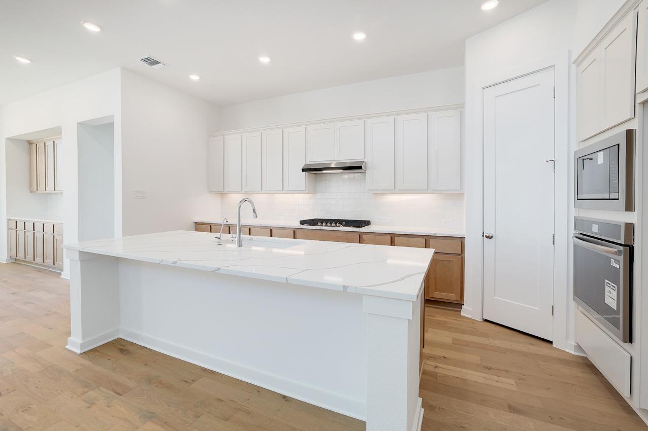 522 Outrider Ct, Liberty Hill, TX 78642