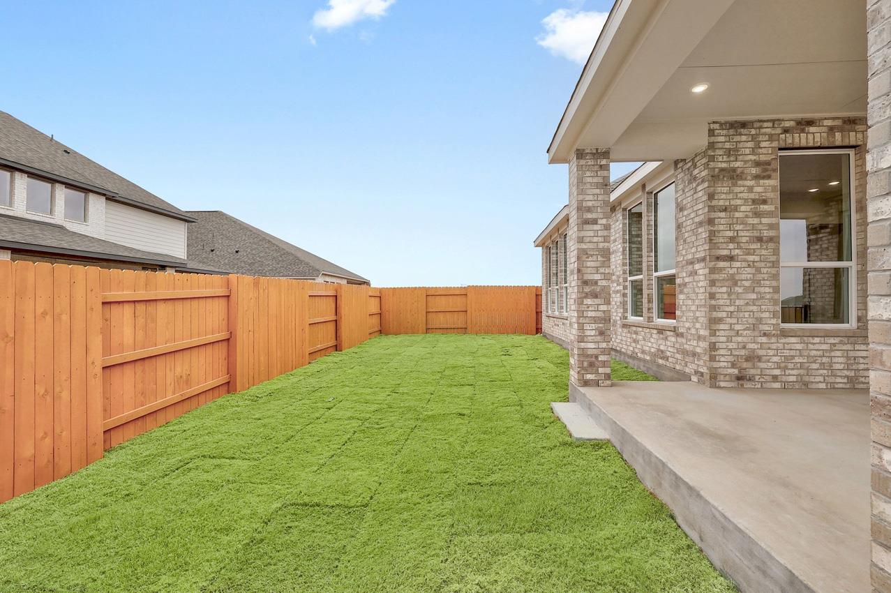 522 Outrider Ct, Liberty Hill, TX 78642