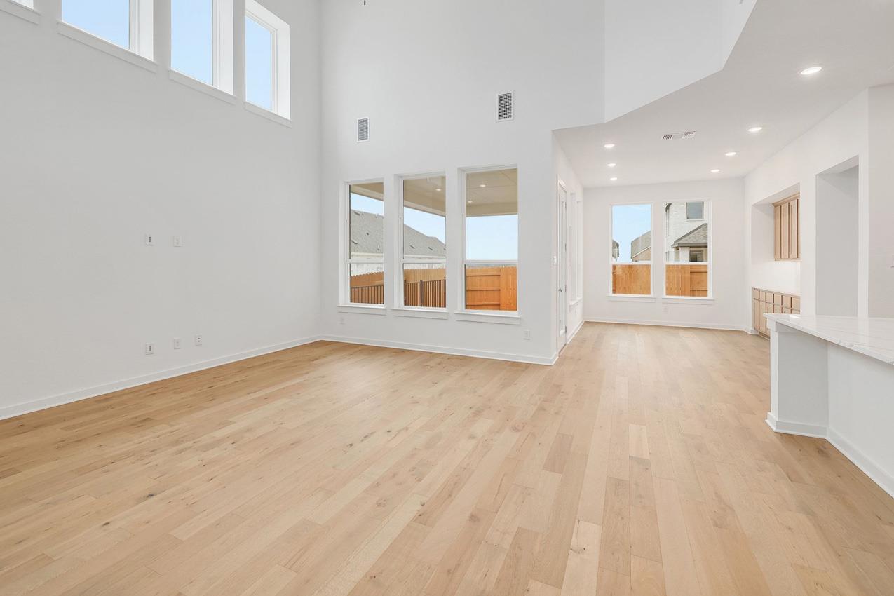 522 Outrider Ct, Liberty Hill, TX 78642