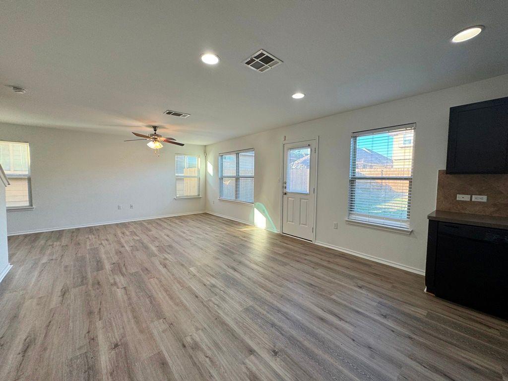 15206 Walcott Dr, Austin, TX 78725