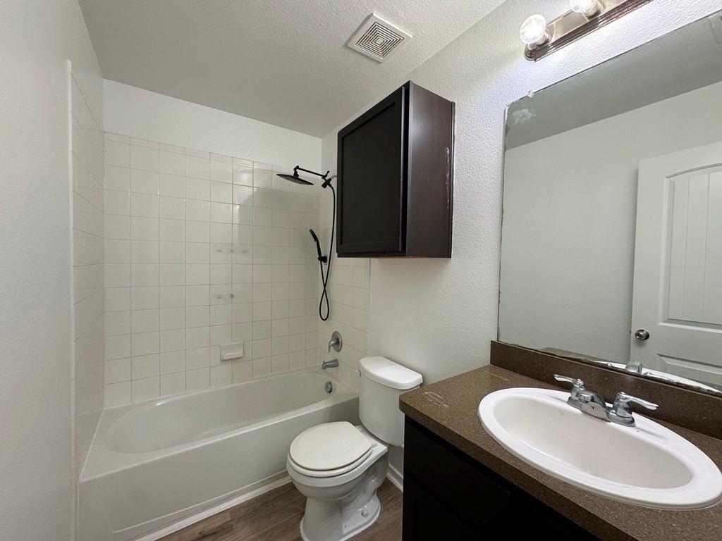 15206 Walcott Dr, Austin, TX 78725