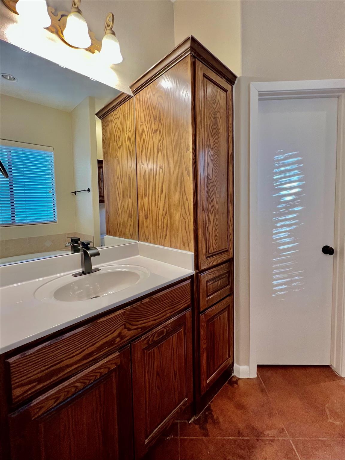 2406 Indian Creek Rd, Austin, TX 78734