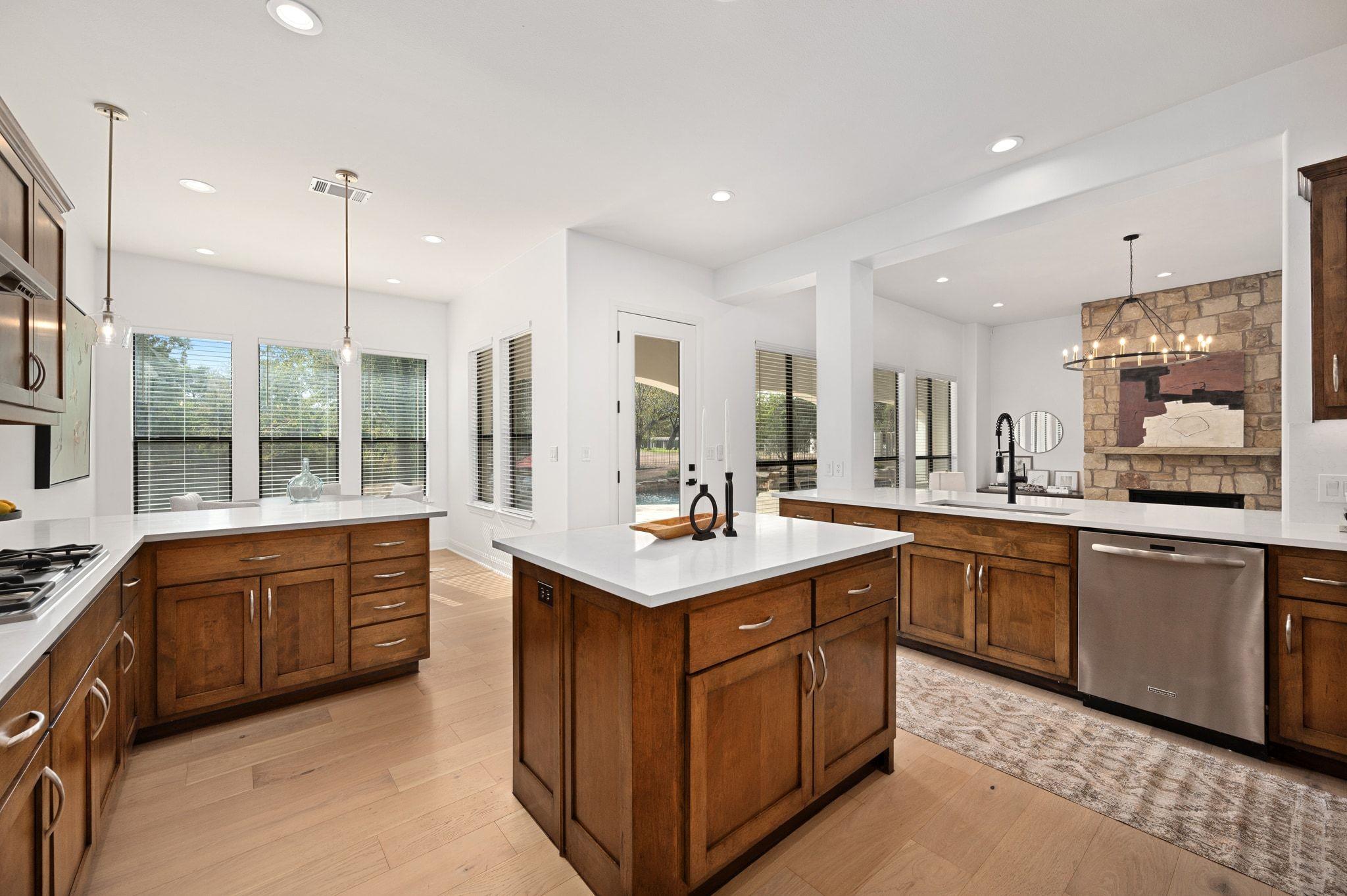 7201 Bowditch Dr, Austin, TX 78730