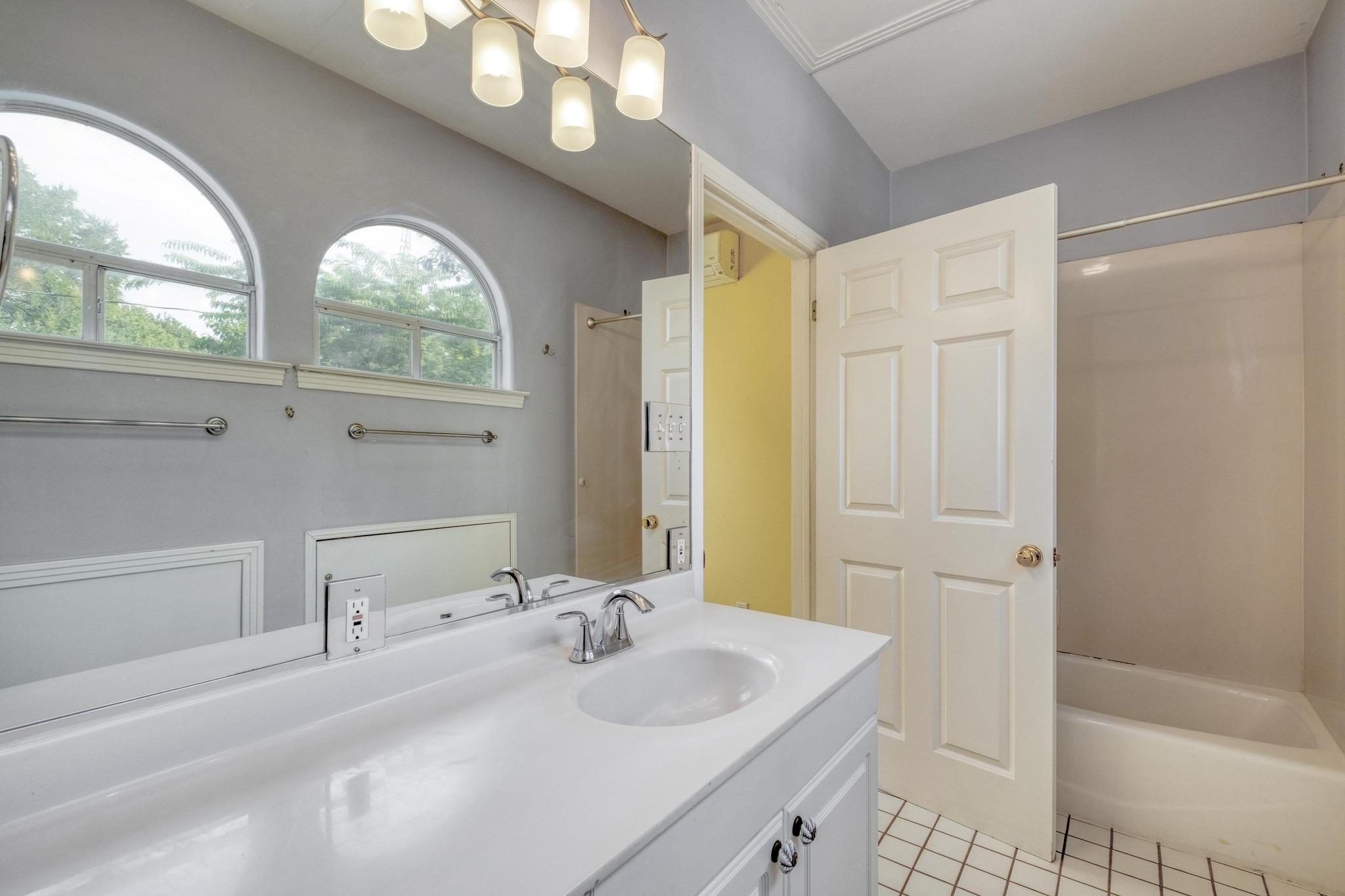 1404 Juliet St, Austin, TX 78704