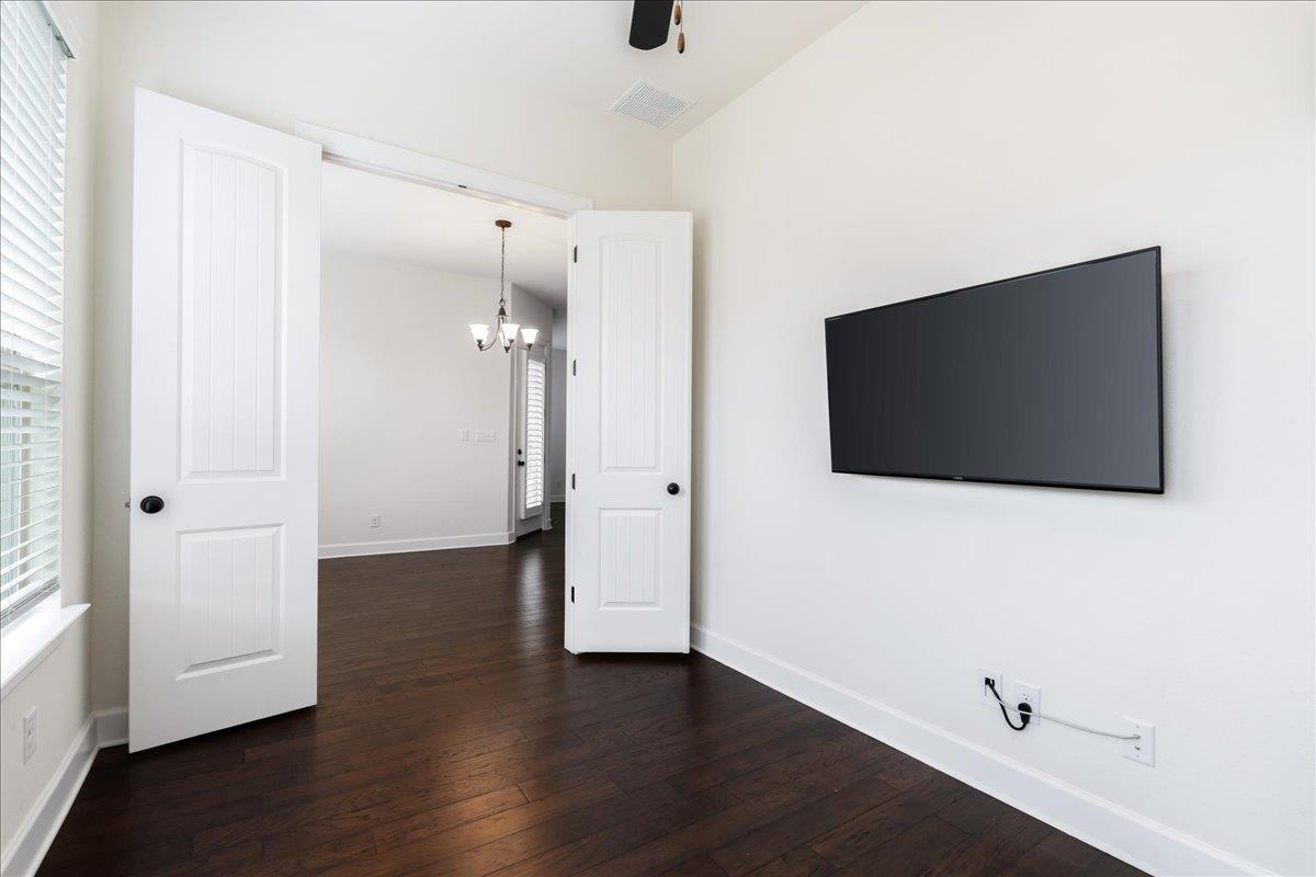 600 Garner Park Dr, Georgetown, TX 78628