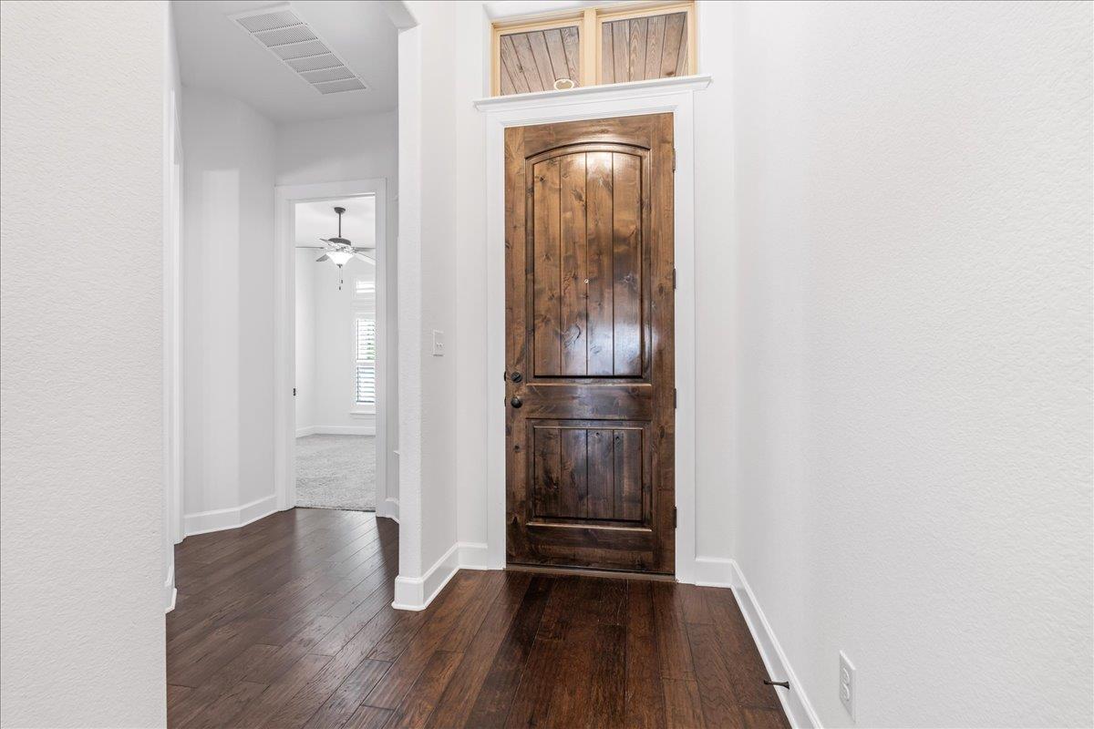 600 Garner Park Dr, Georgetown, TX 78628