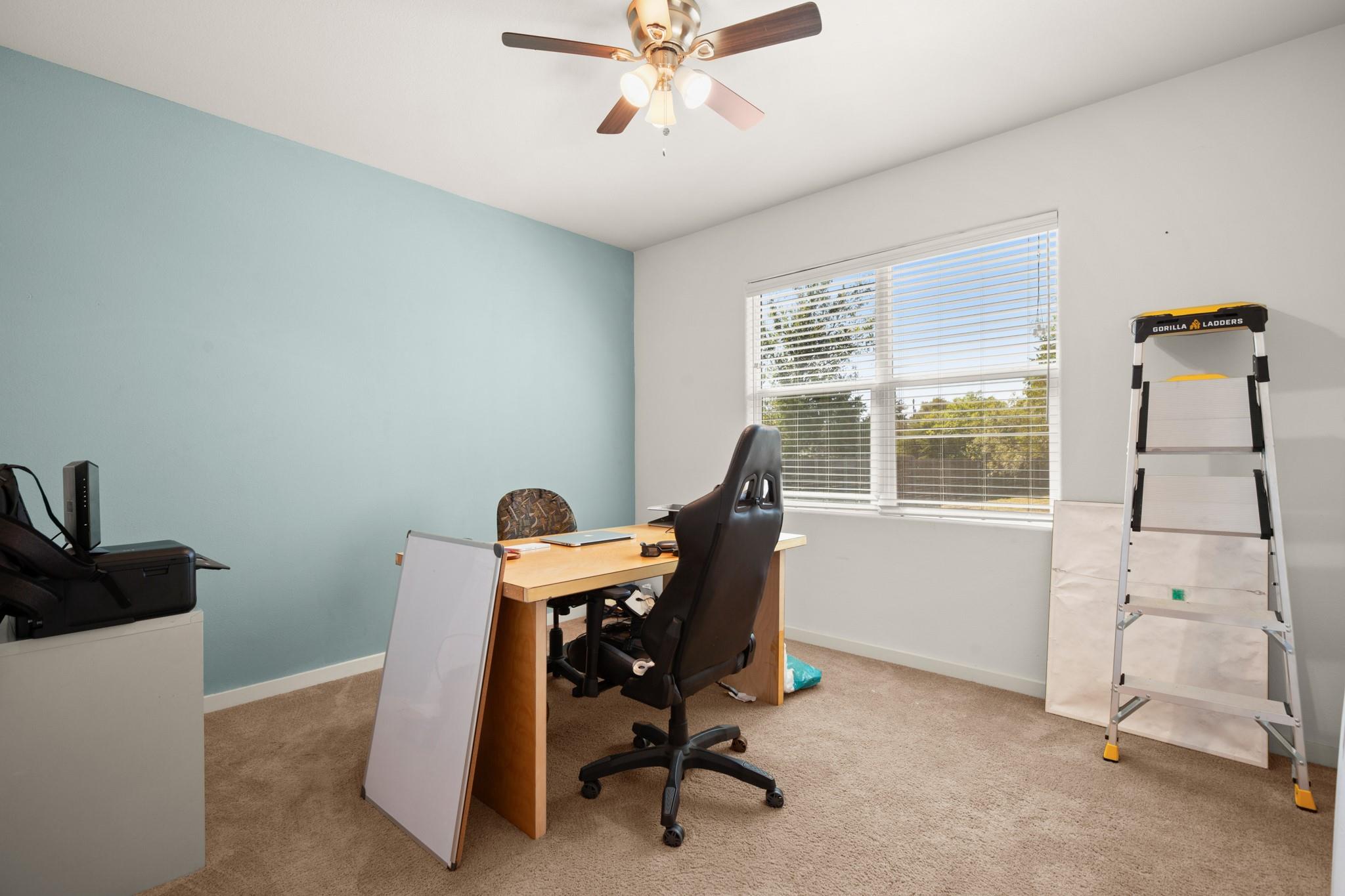 125 Naalehu Ct, Bastrop, TX 78602