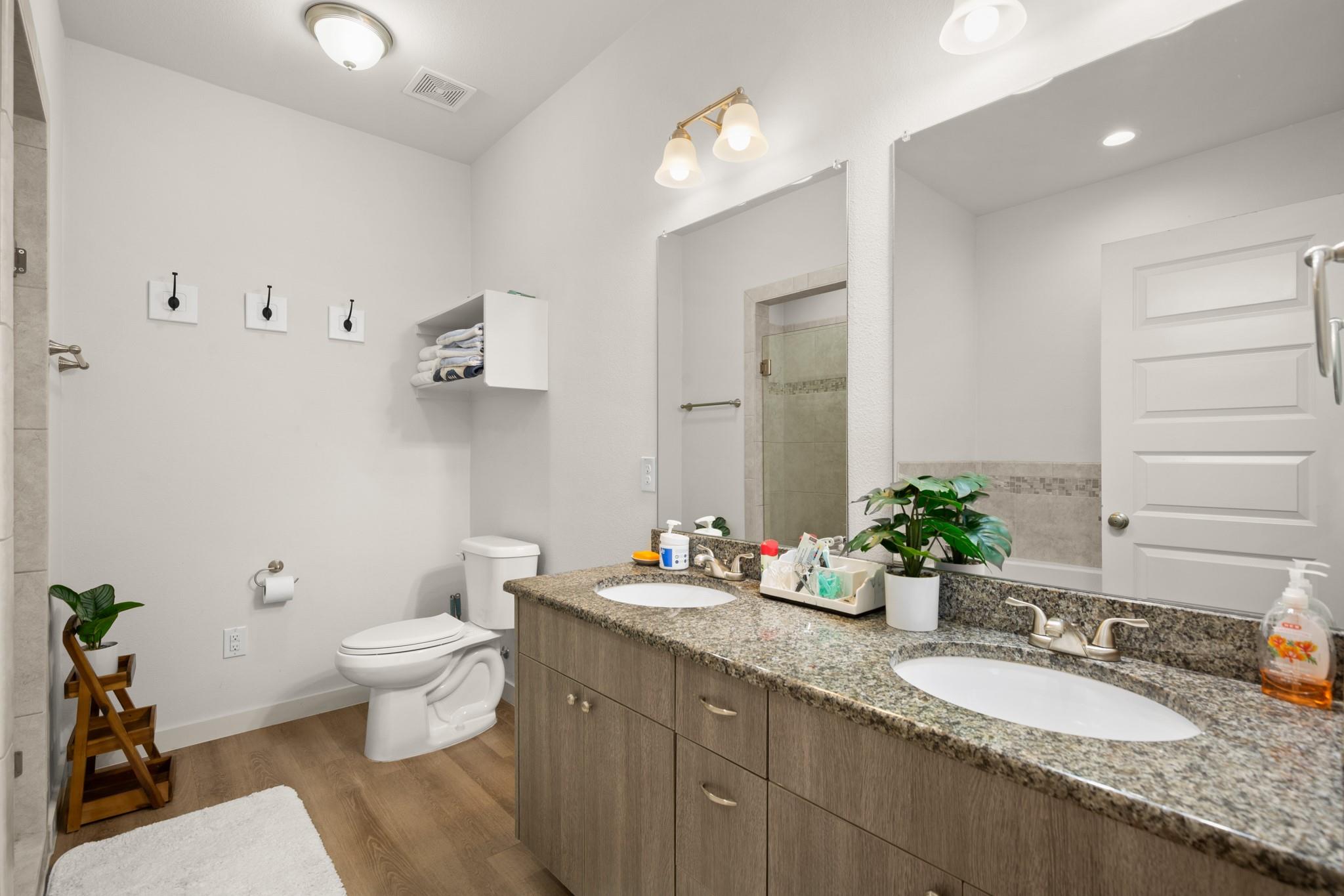 125 Naalehu Ct, Bastrop, TX 78602