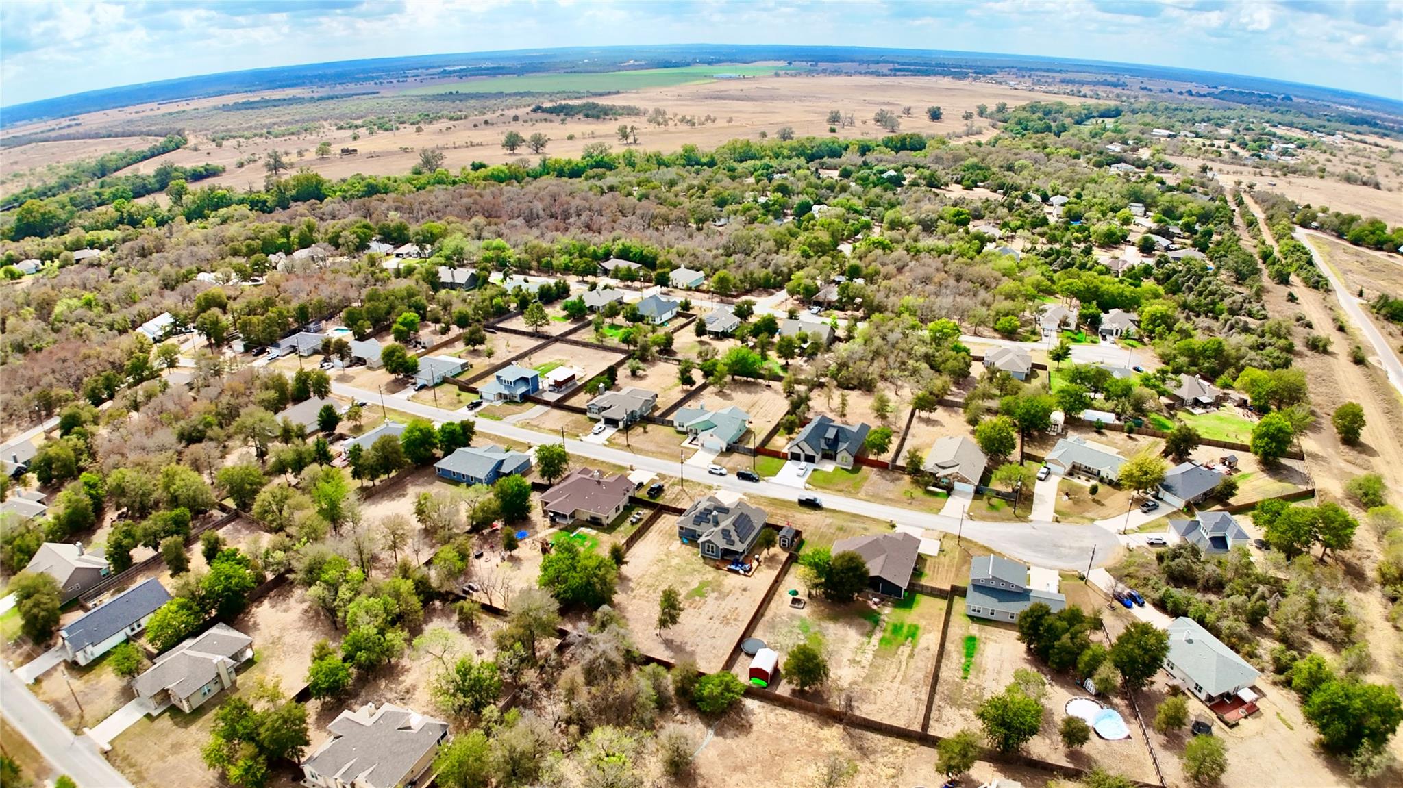 125 Naalehu Ct, Bastrop, TX 78602