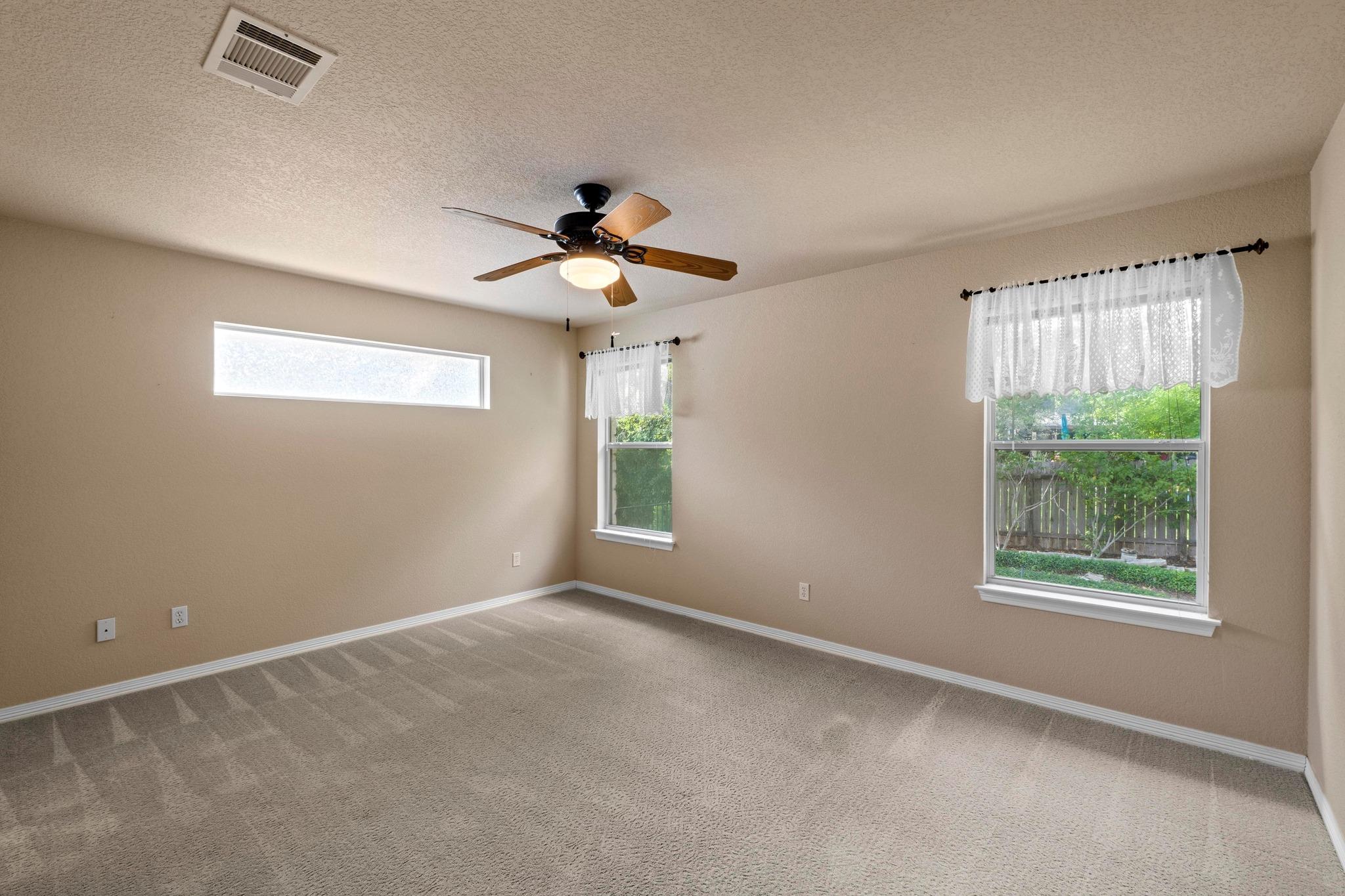 125 Sabine Dr, Georgetown, TX 78628