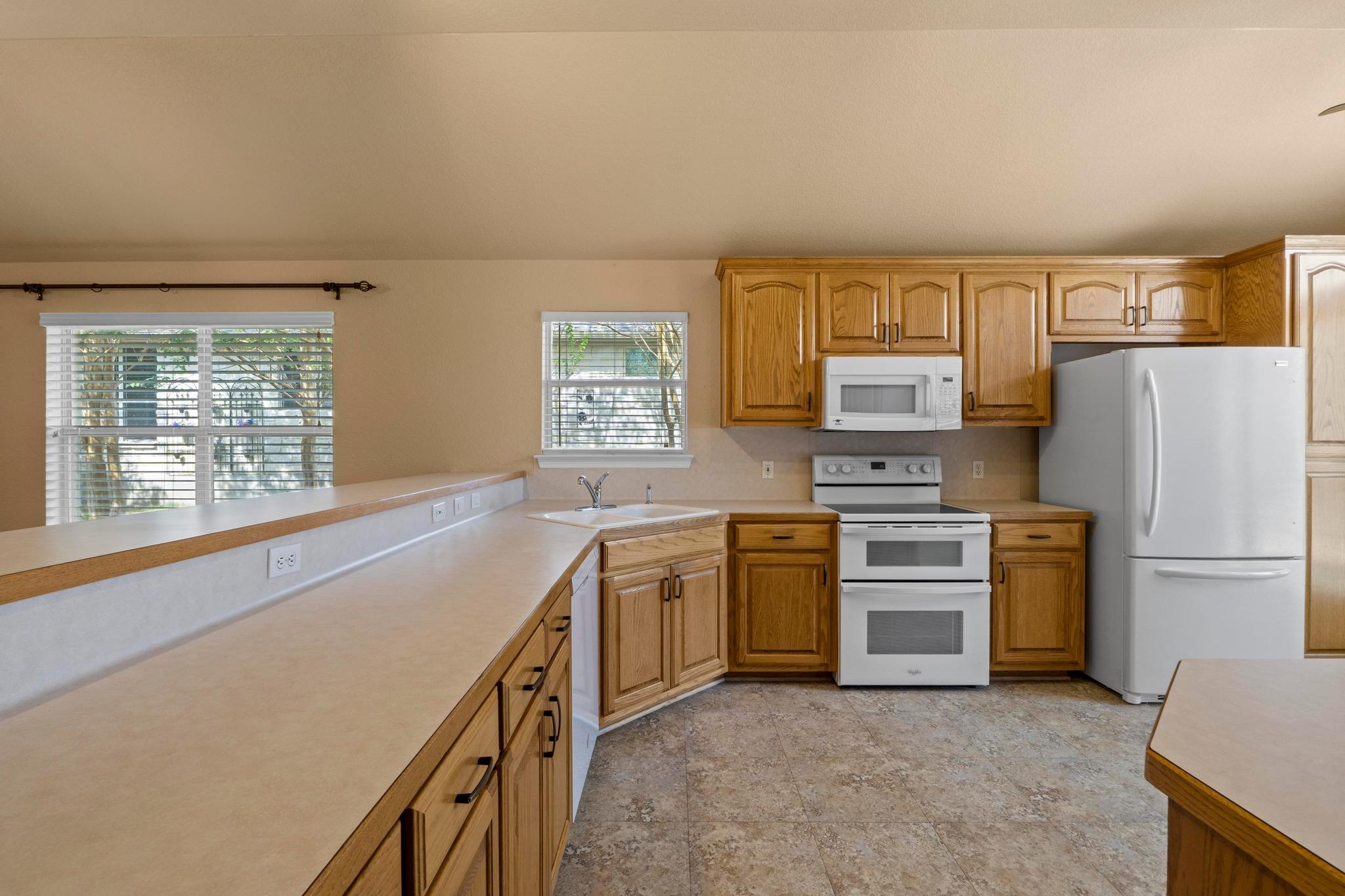 125 Sabine Dr, Georgetown, TX 78628