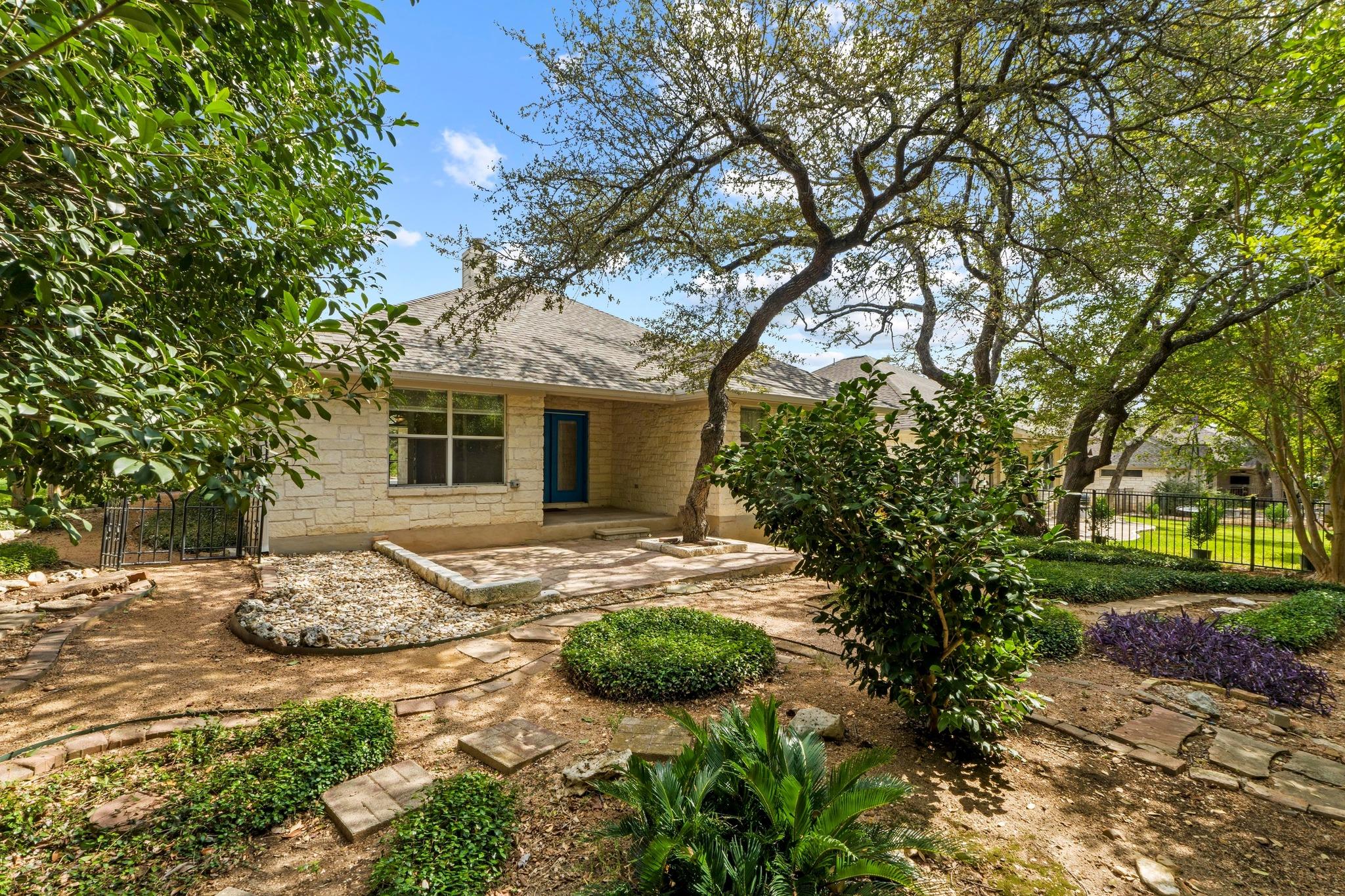125 Sabine Dr, Georgetown, TX 78628