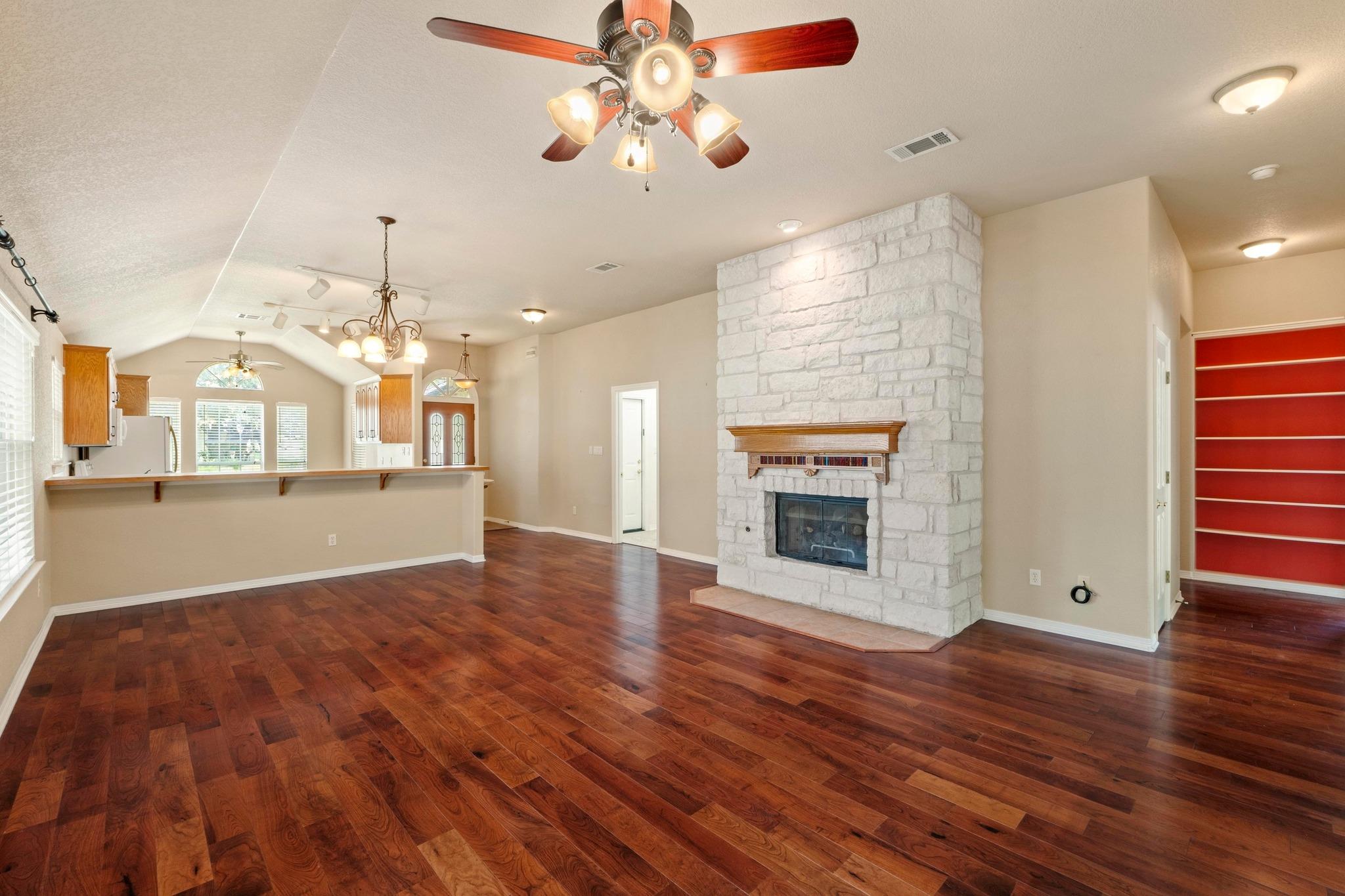 125 Sabine Dr, Georgetown, TX 78628