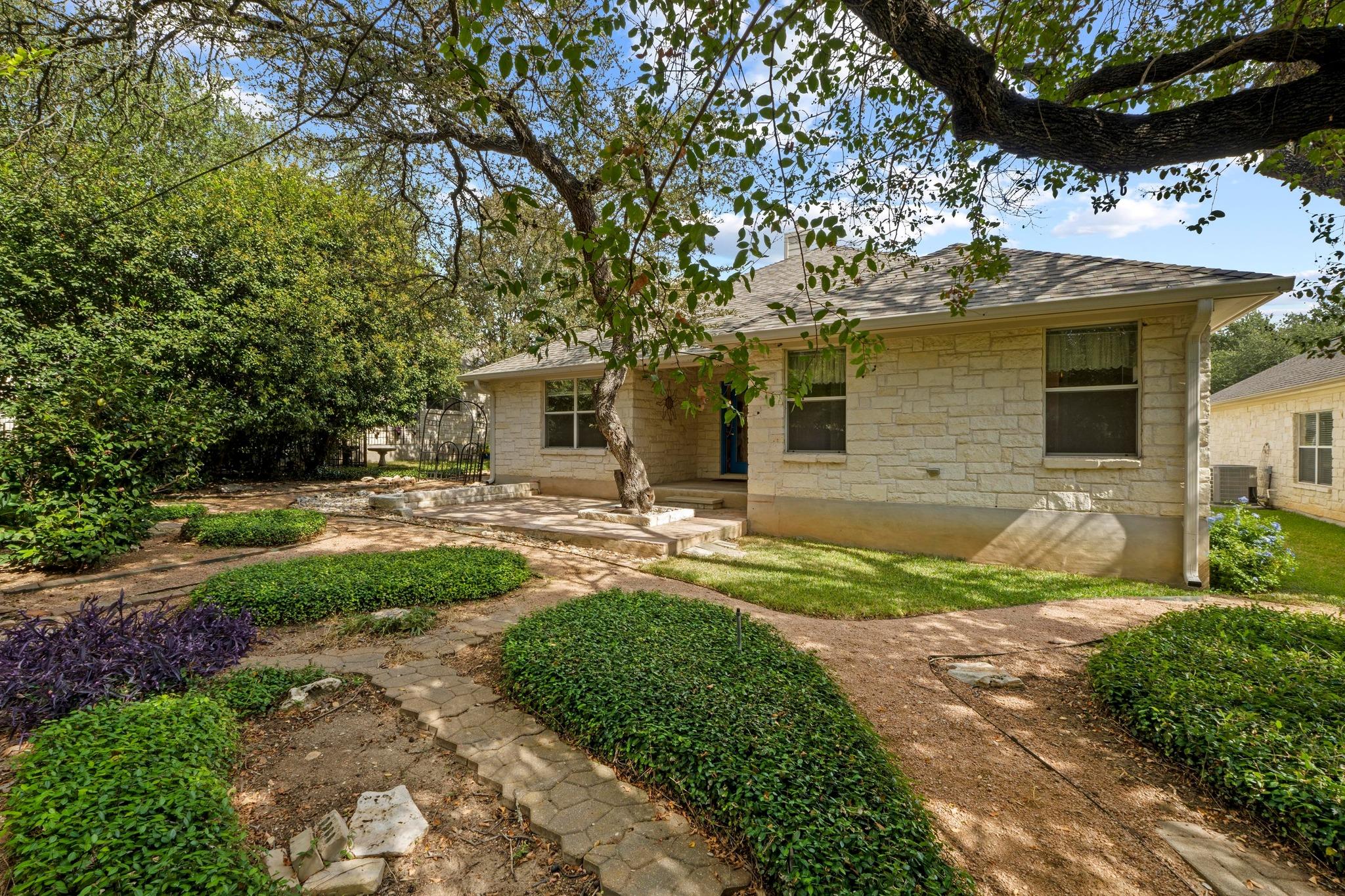 125 Sabine Dr, Georgetown, TX 78628