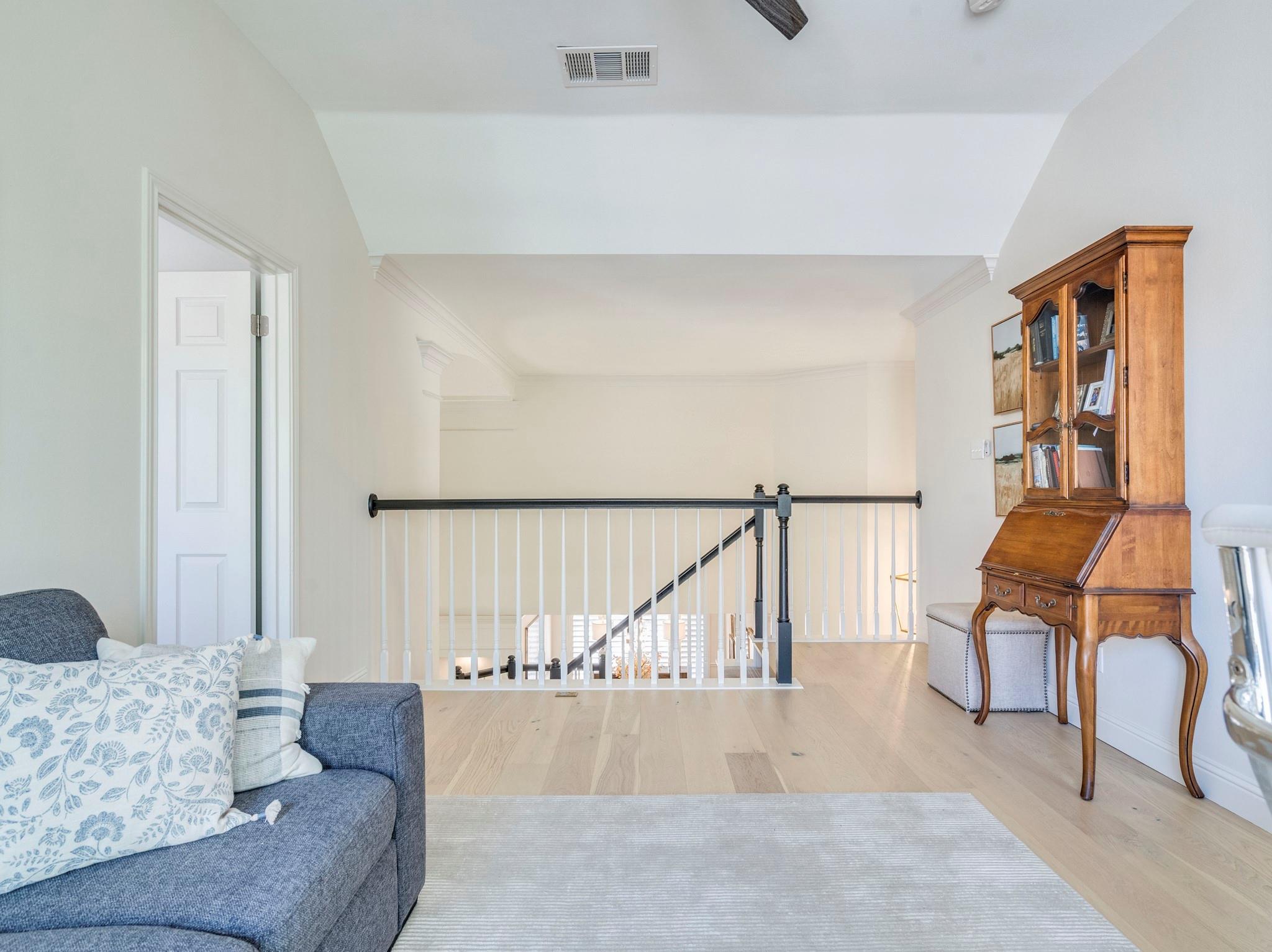 10032 Scull Creek Dr, Austin, TX 78730