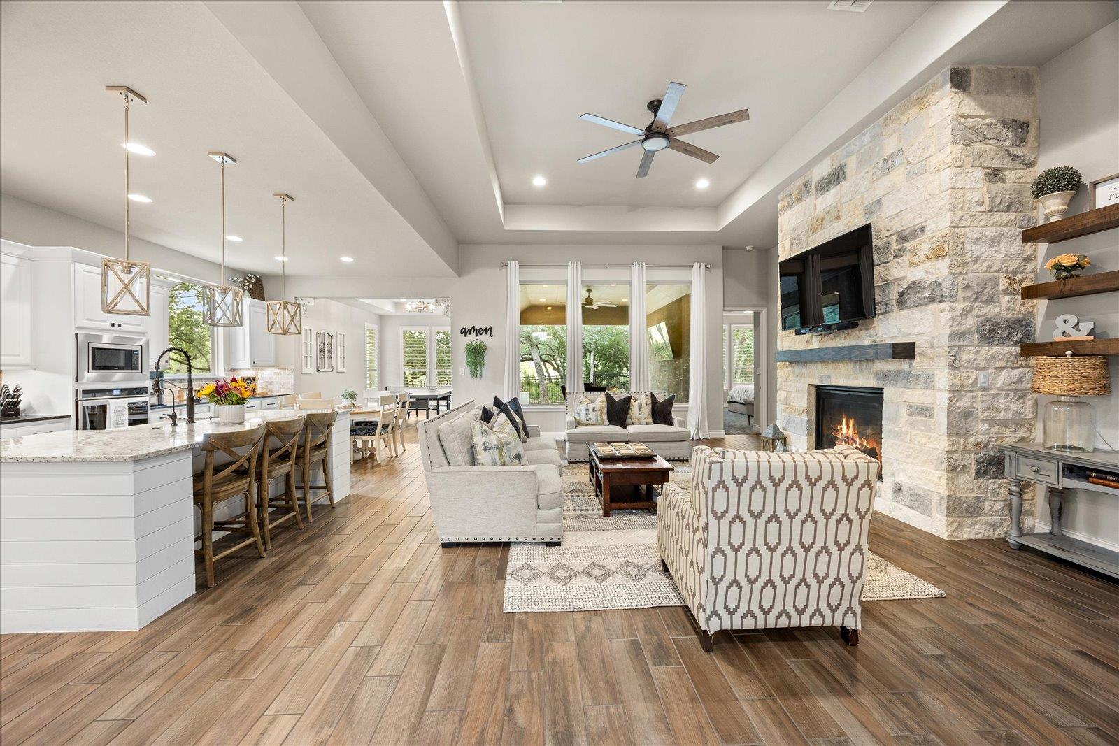 158 Cool Rock Rd, Boerne, TX 78006