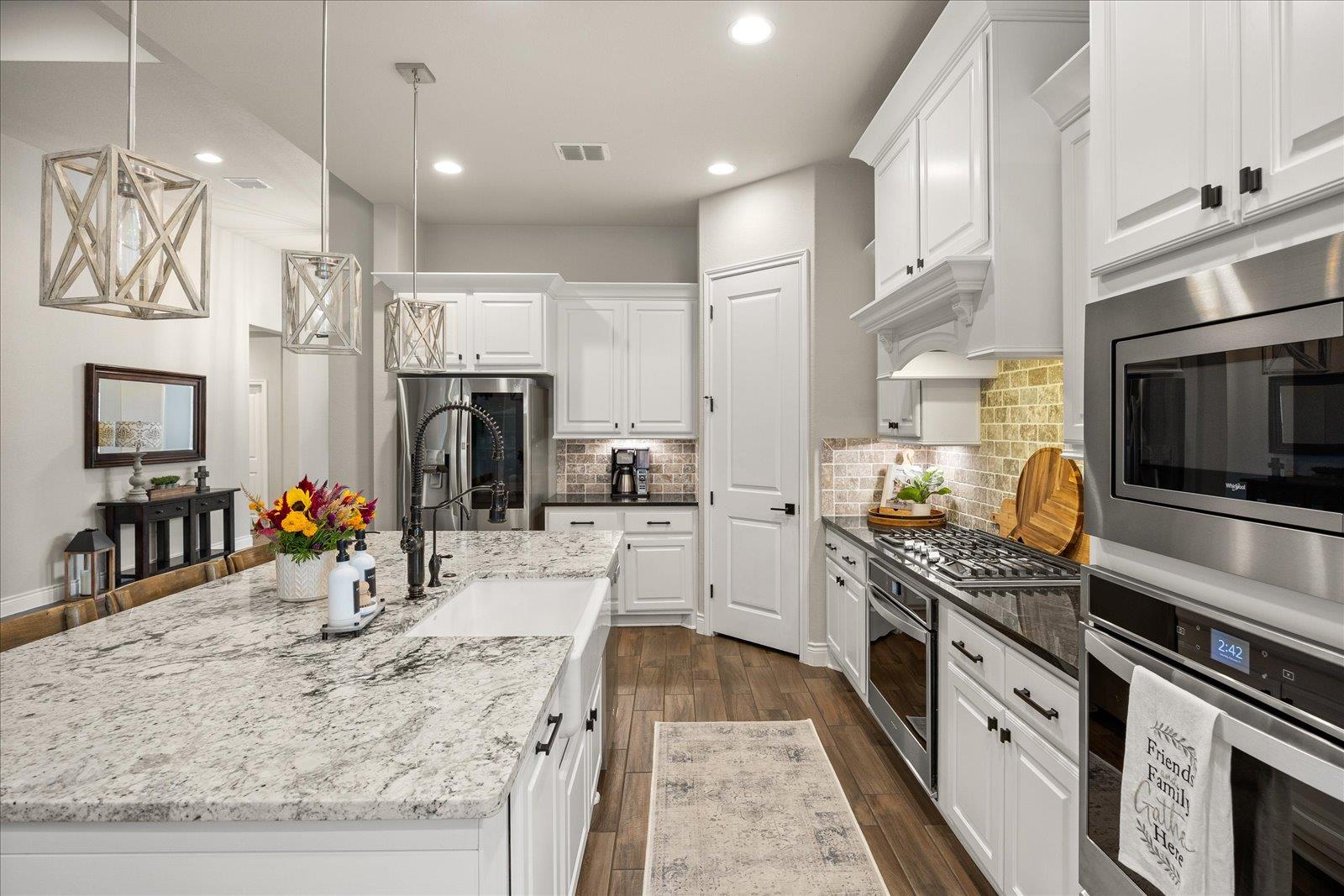 158 Cool Rock Rd, Boerne, TX 78006