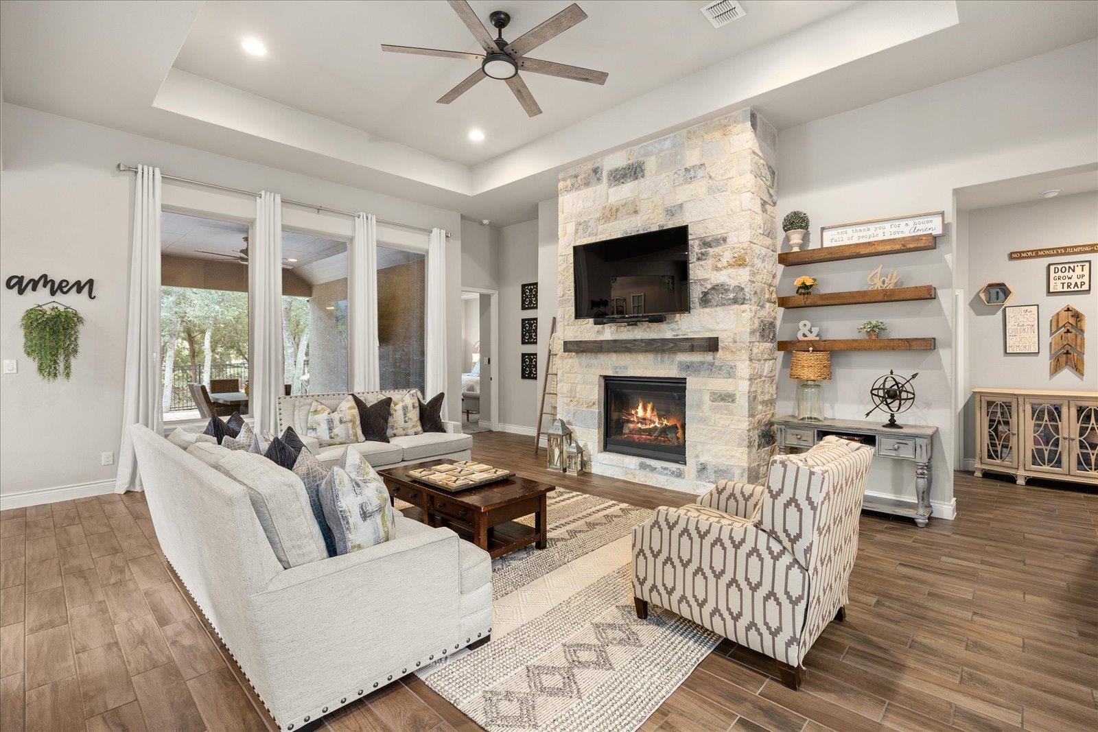 158 Cool Rock Rd, Boerne, TX 78006