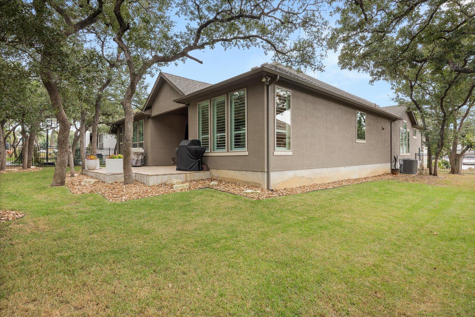 158 Cool Rock Rd, Boerne, TX 78006