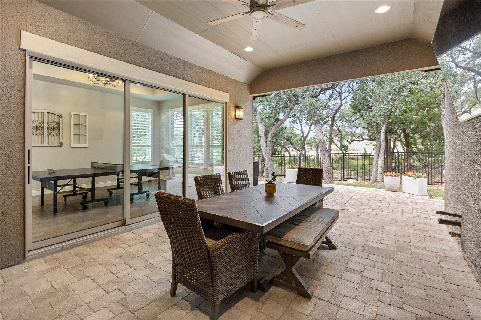 158 Cool Rock Rd, Boerne, TX 78006