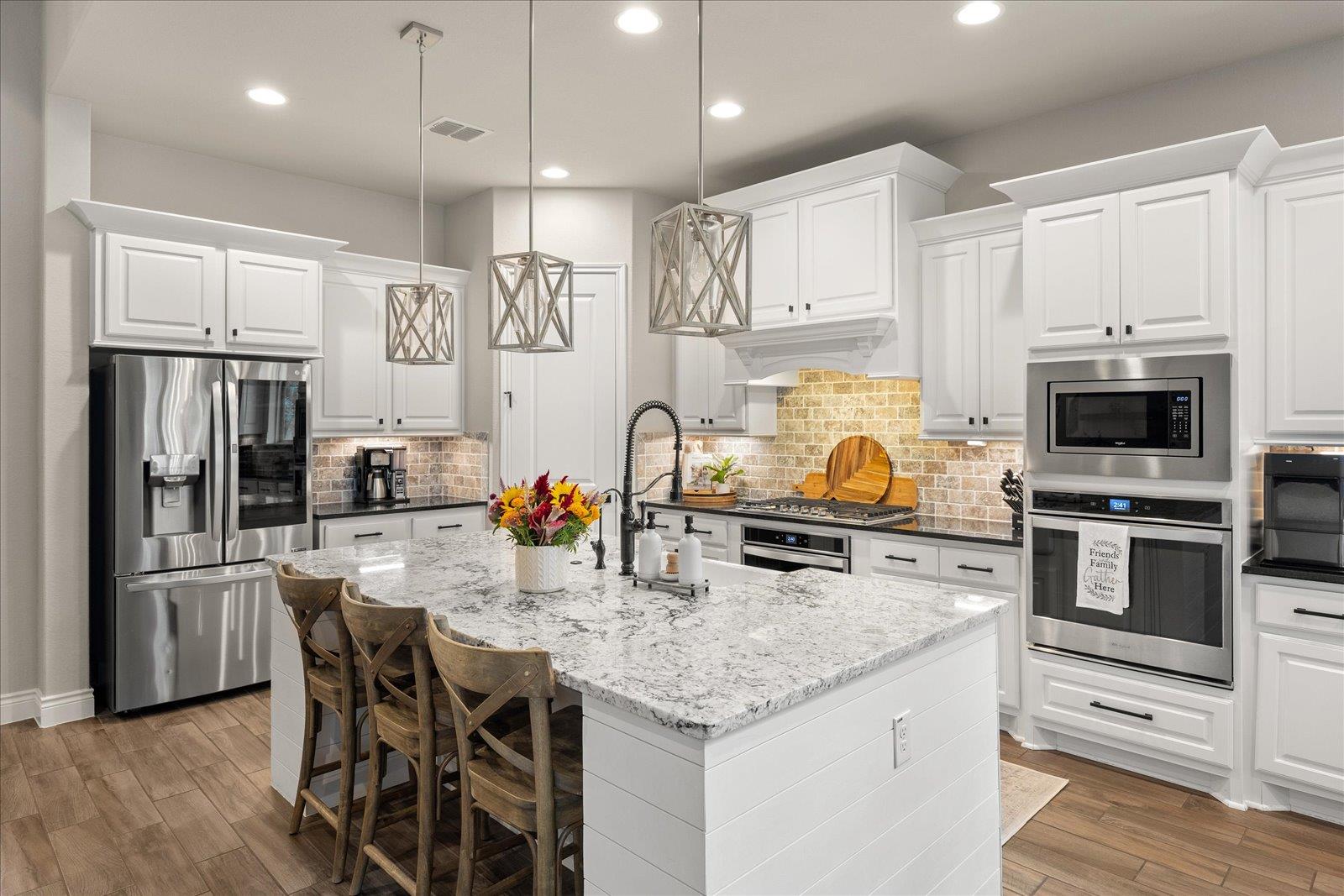 158 Cool Rock Rd, Boerne, TX 78006