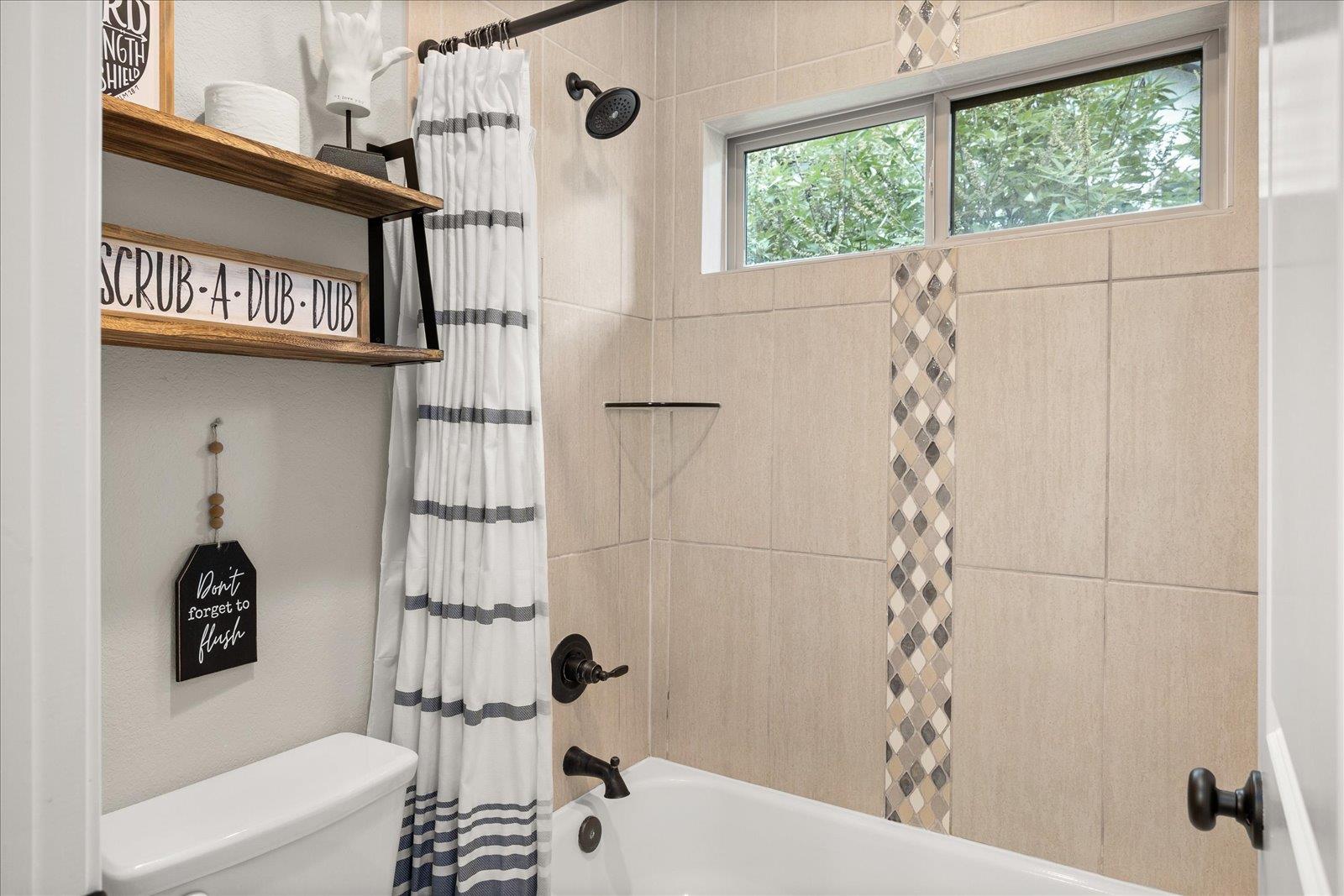 158 Cool Rock Rd, Boerne, TX 78006